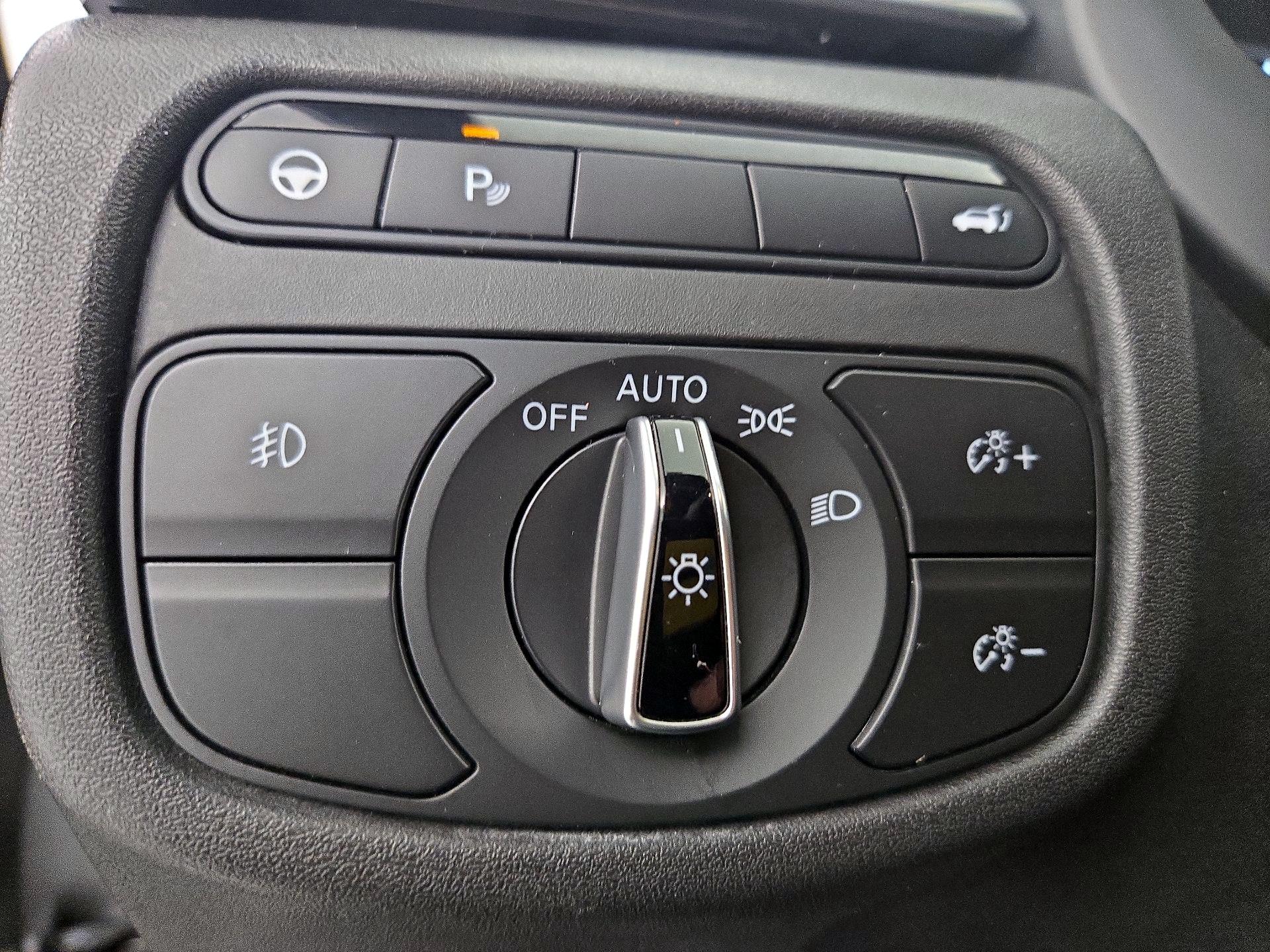 Thumbnail: 2022 INFINITI QX50 - 13