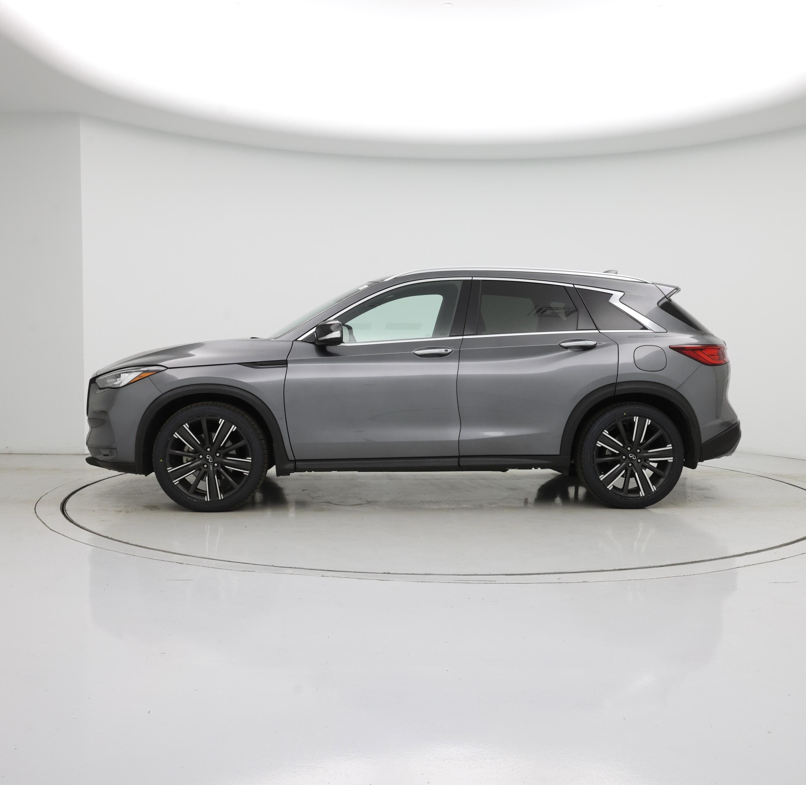Thumbnail: 2022 INFINITI QX50 - 3