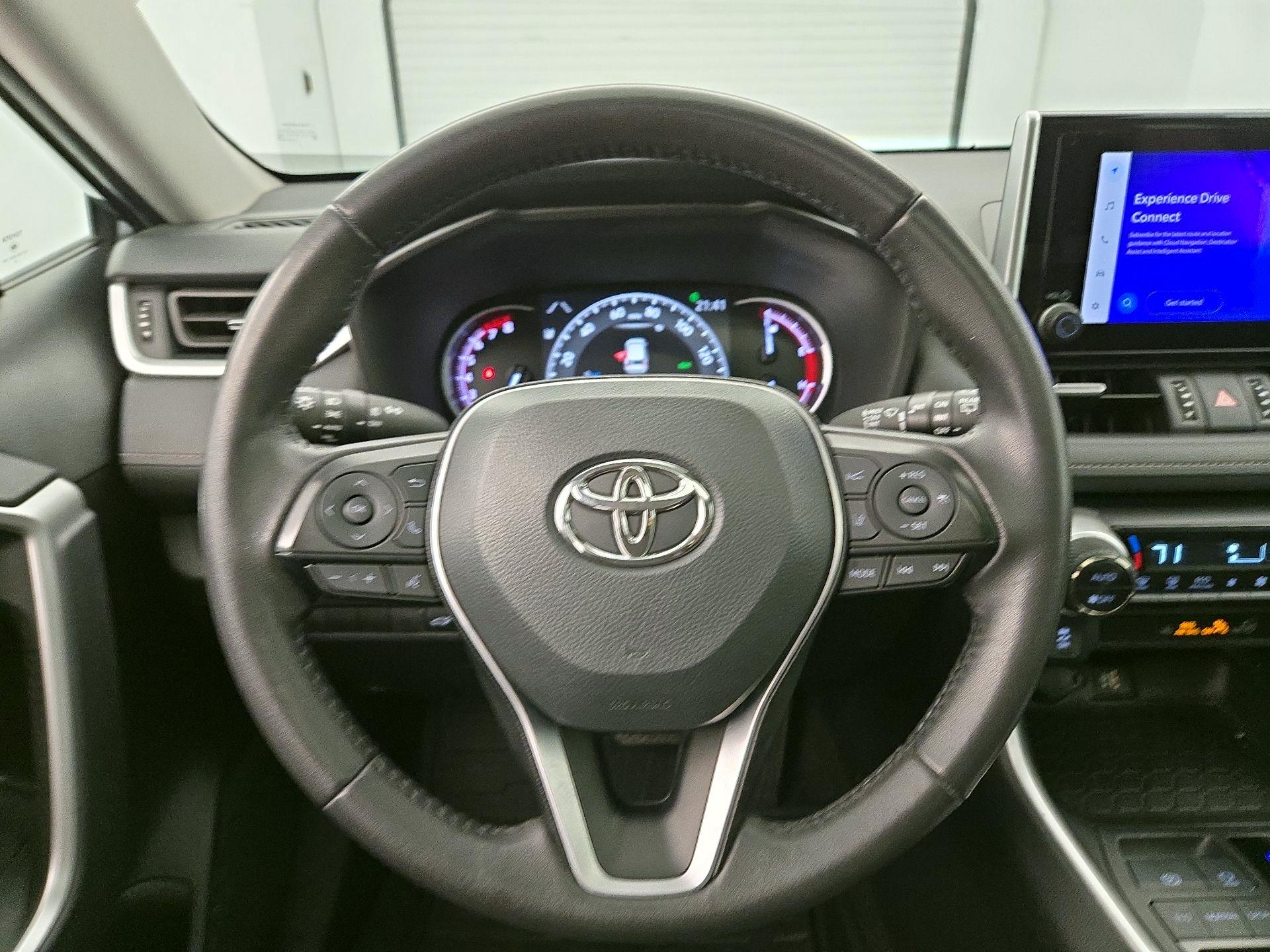 Thumbnail: 2023 Toyota RAV4 - 10