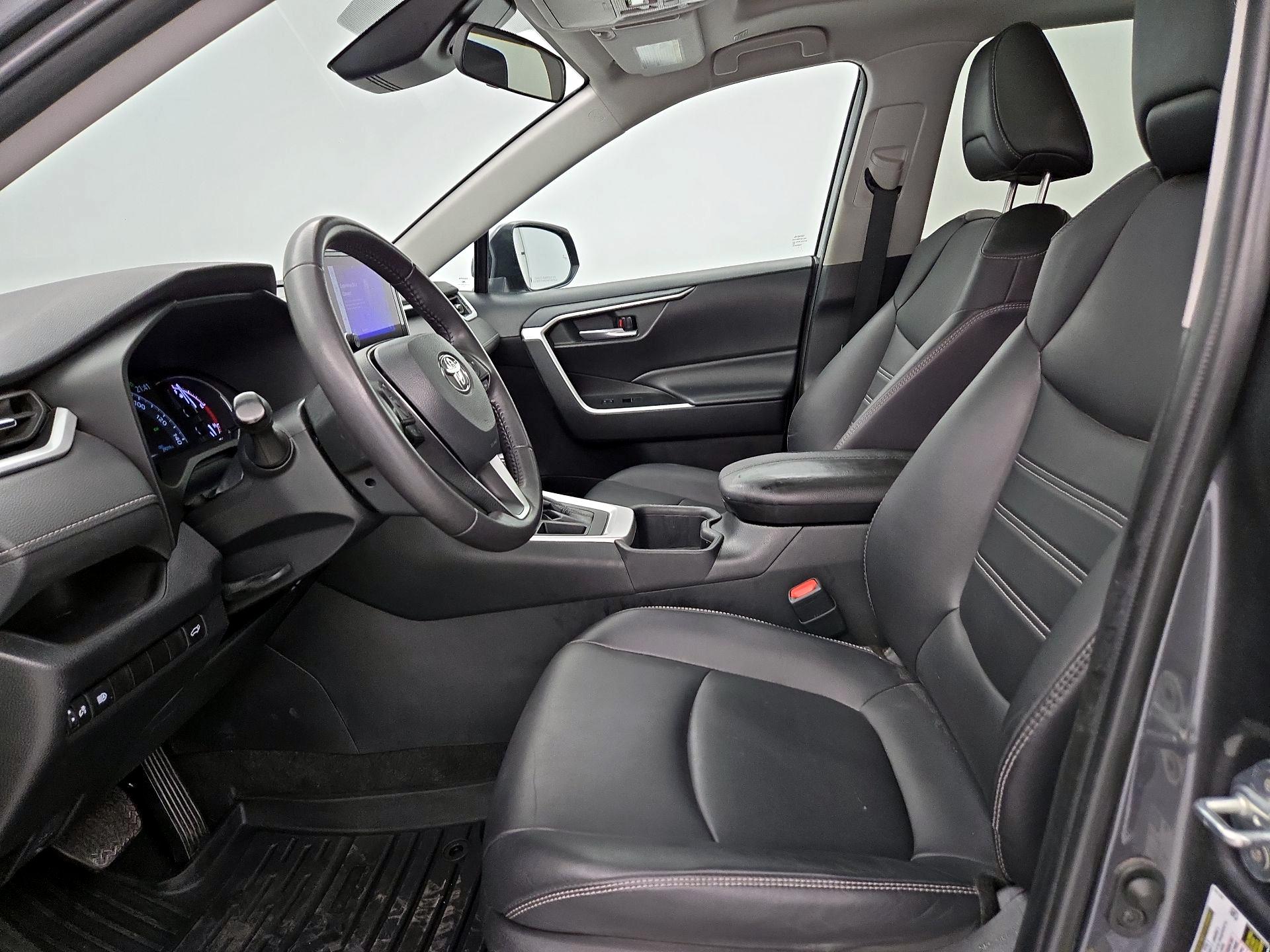 Thumbnail: 2023 Toyota RAV4 - 11