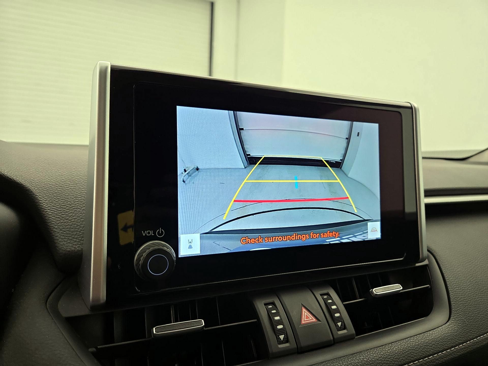 Thumbnail: 2023 Toyota RAV4 - 14