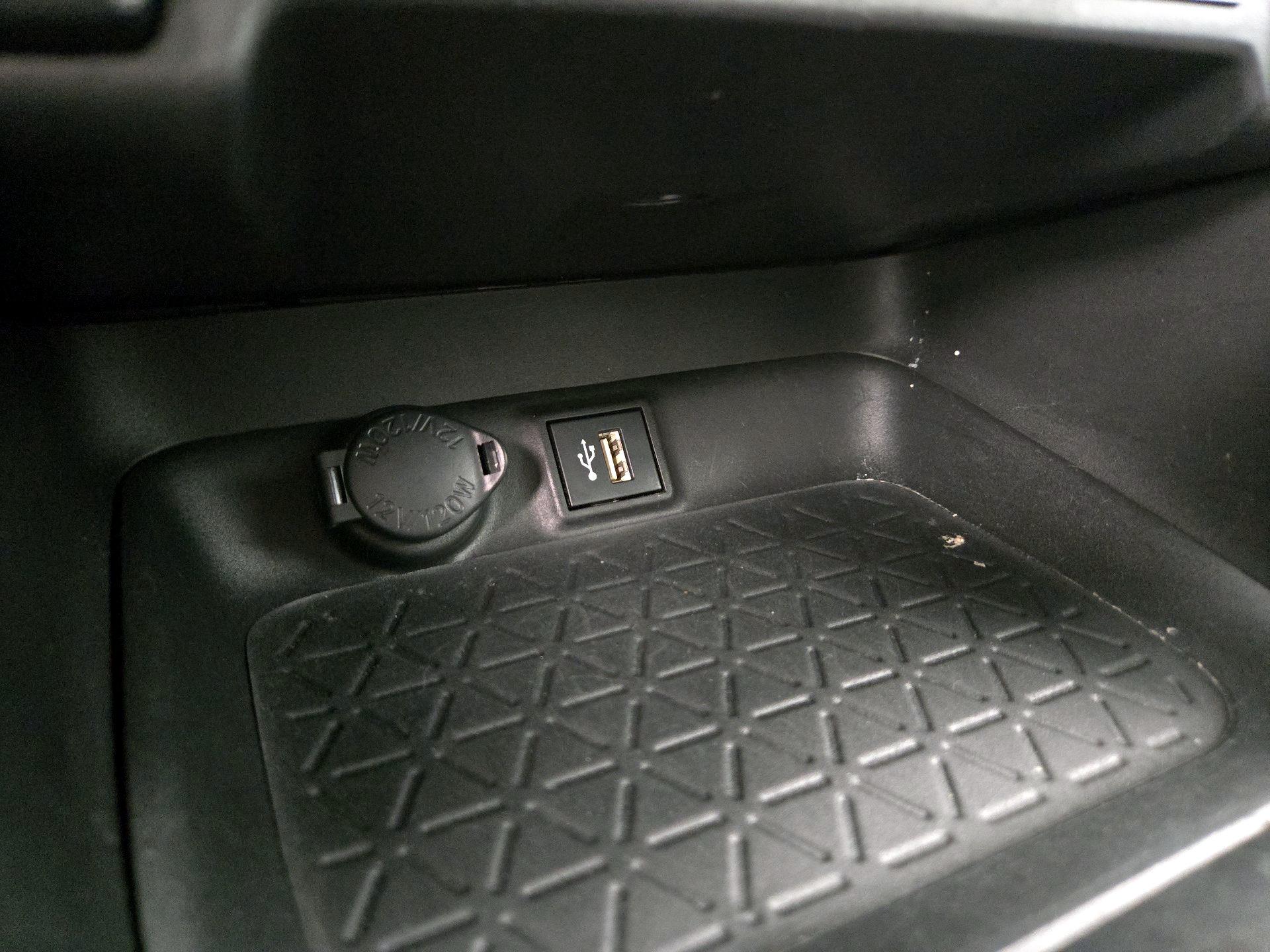 Thumbnail: 2023 Toyota RAV4 - 18