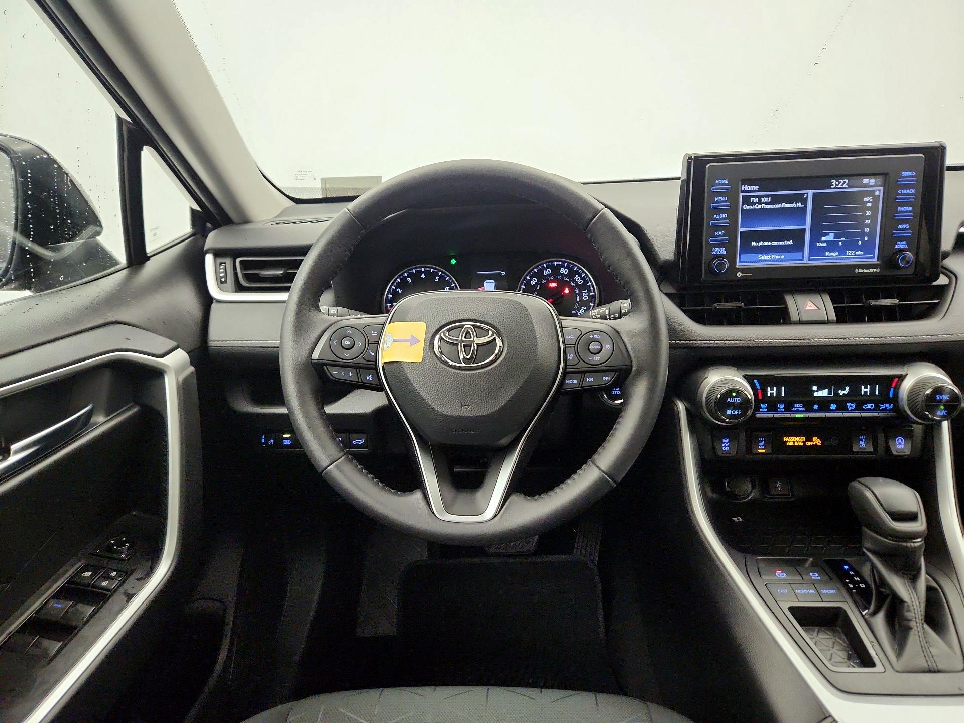 Thumbnail: 2021 Toyota RAV4 - 10