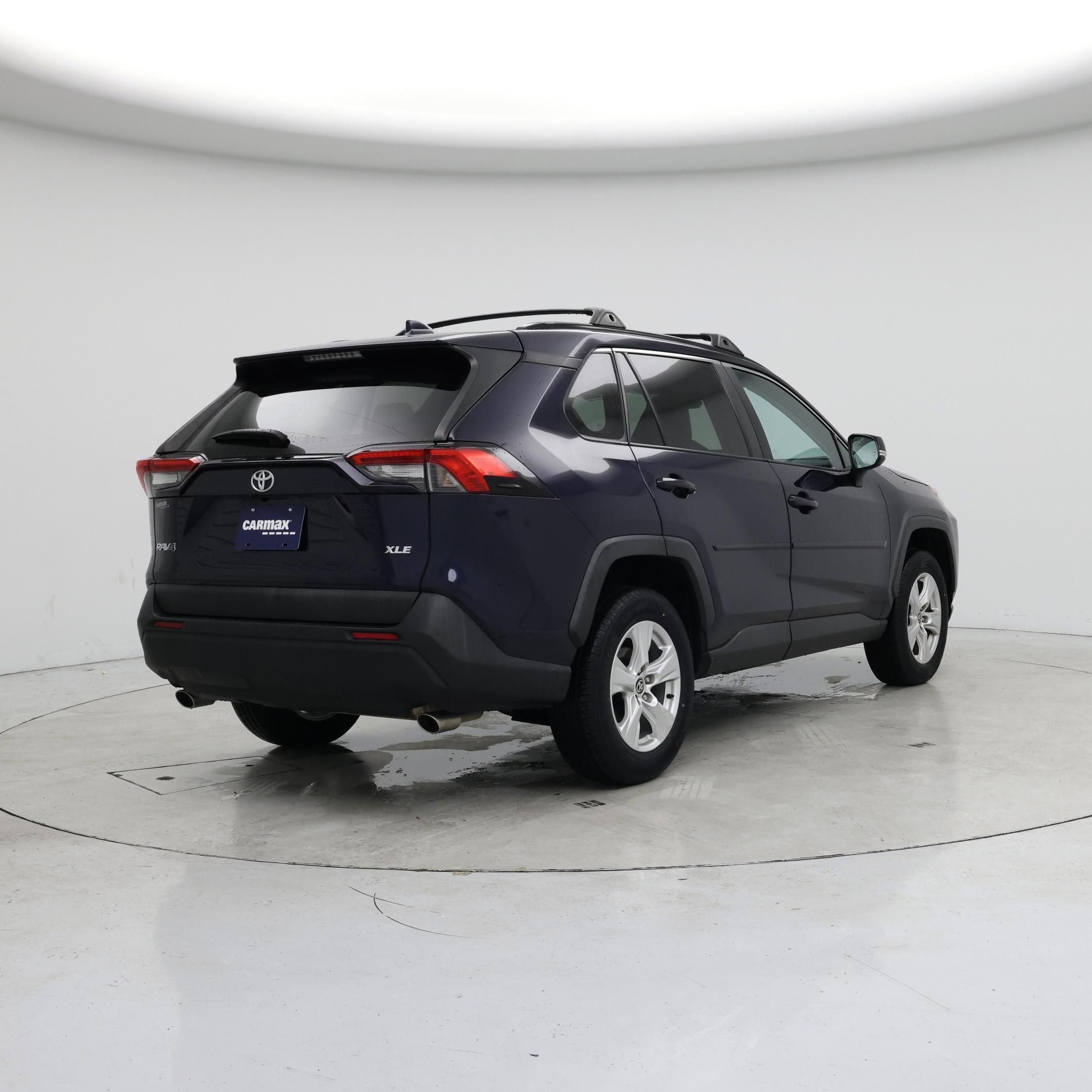 Thumbnail: 2021 Toyota RAV4 - 8