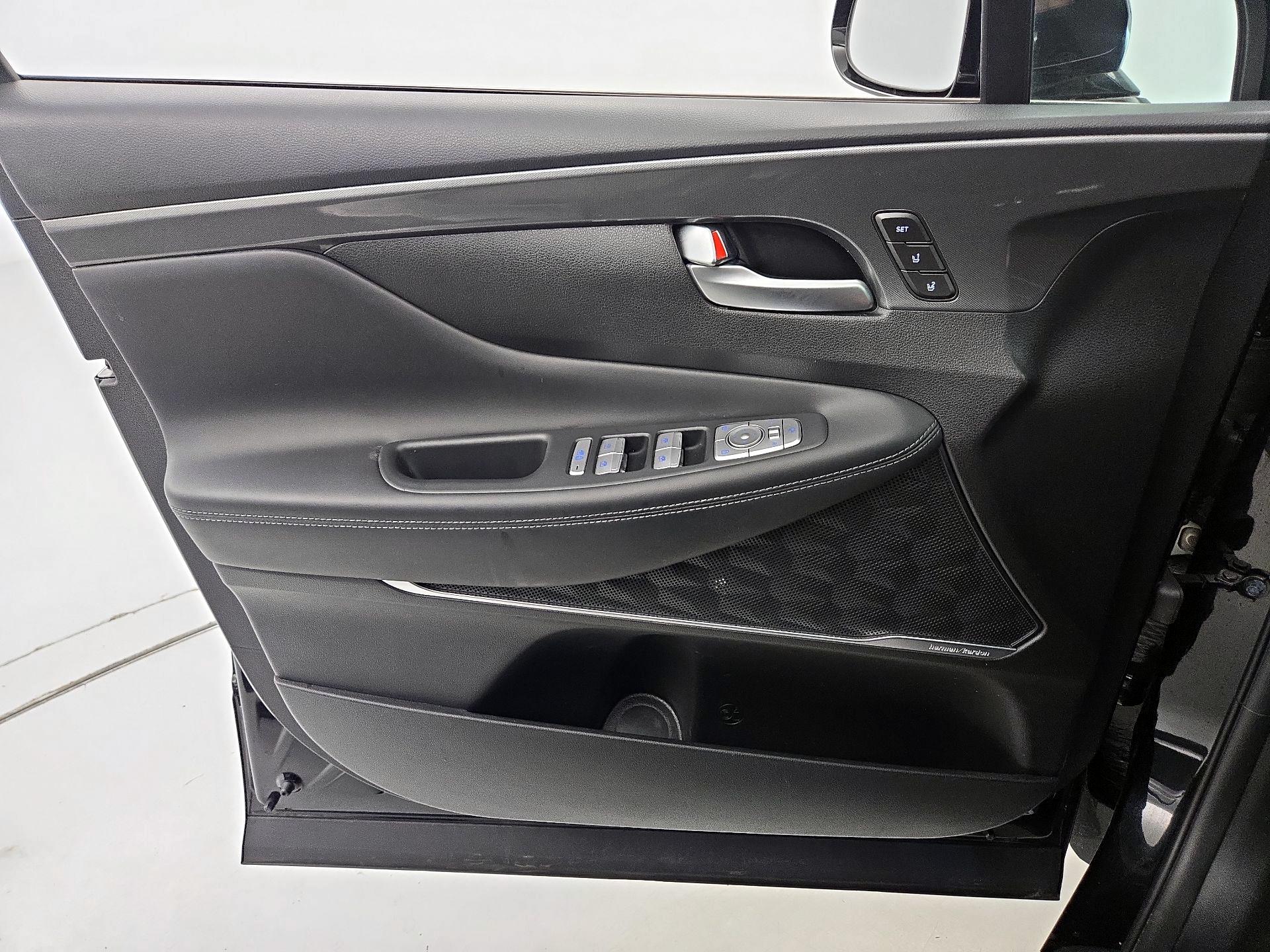 Thumbnail: 2023 Hyundai Santa Fe - 12