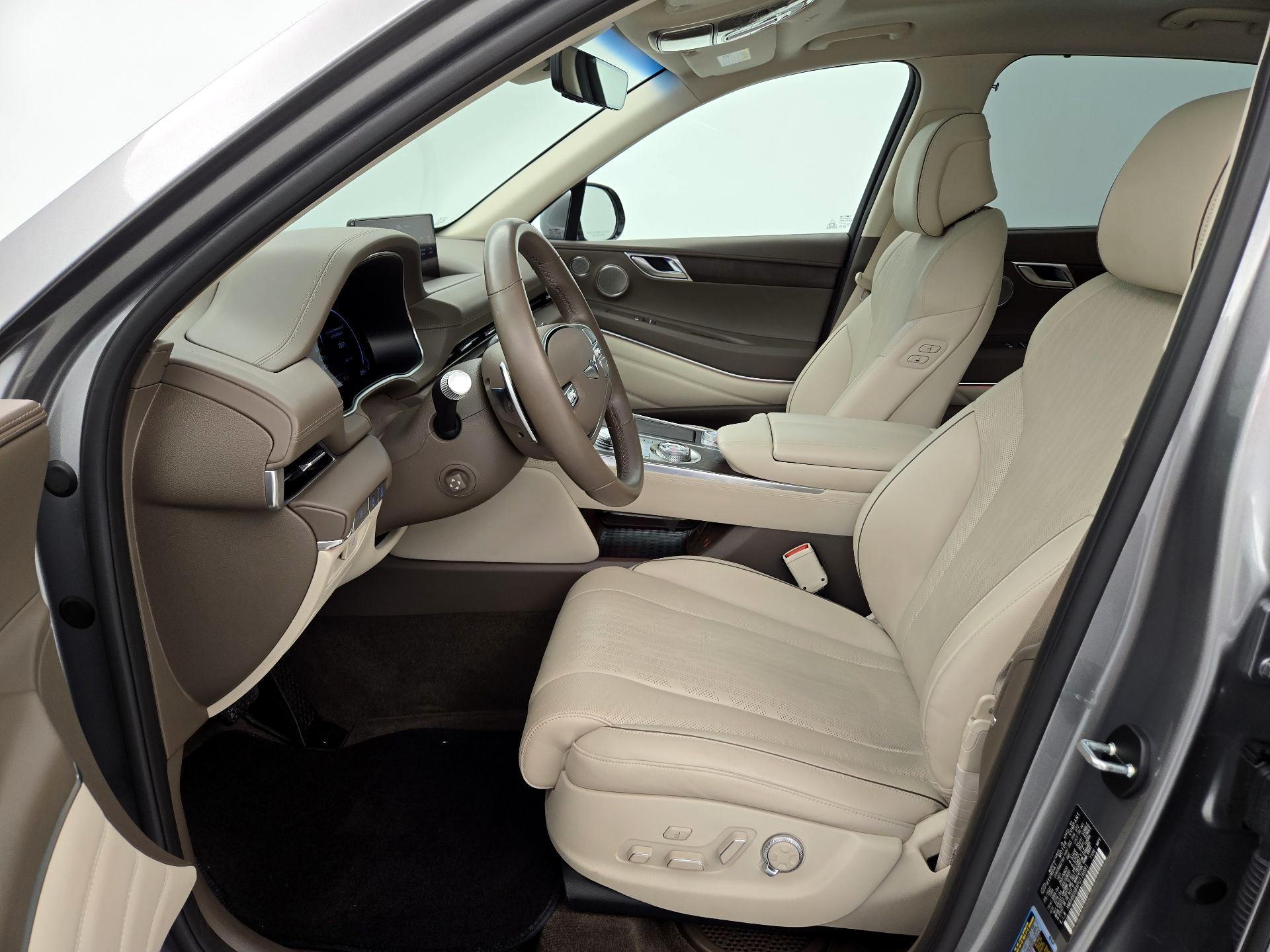 Thumbnail: 2023 Genesis GV80 - 11