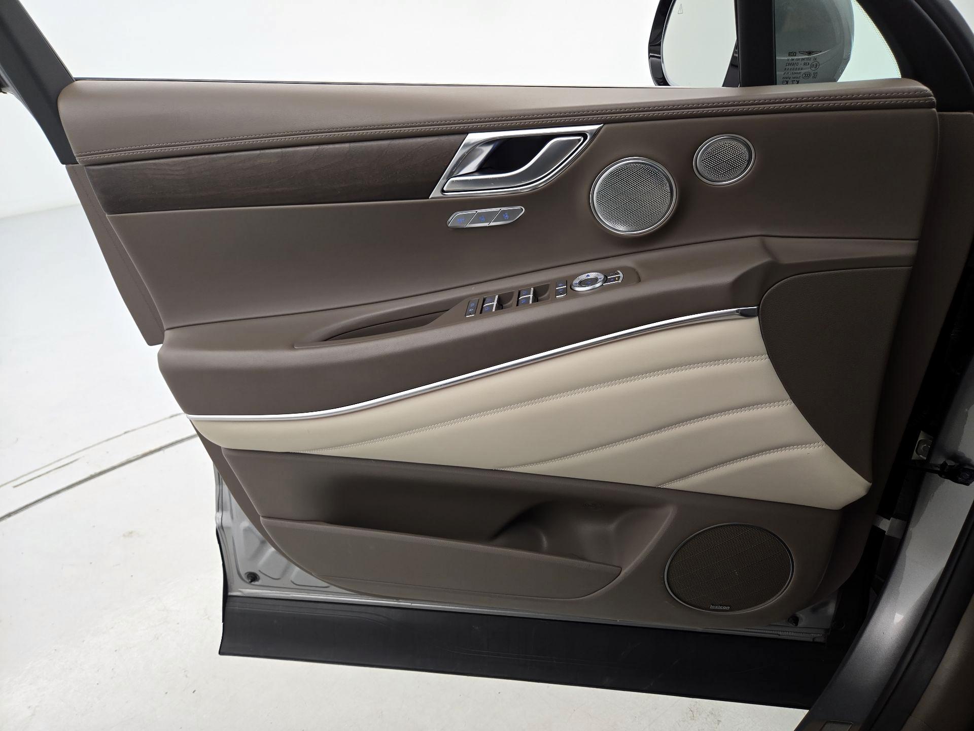 Thumbnail: 2023 Genesis GV80 - 12