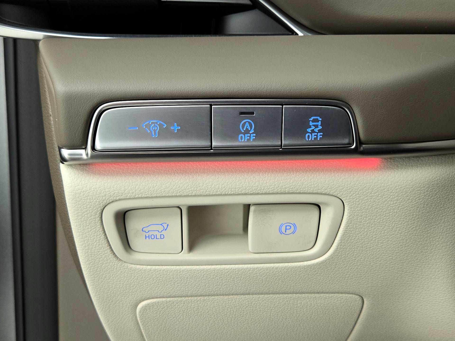 Thumbnail: 2023 Genesis GV80 - 13