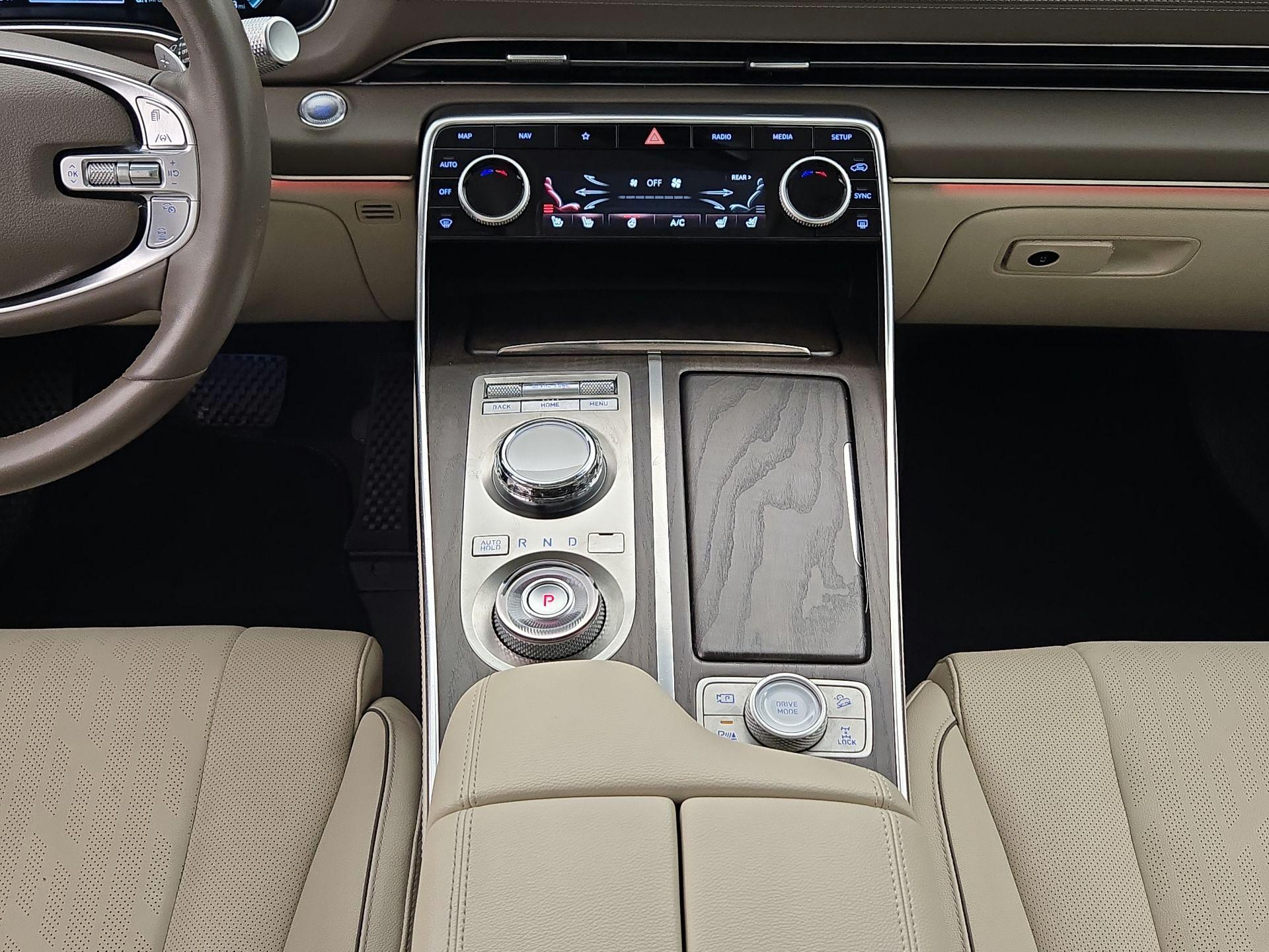 Thumbnail: 2023 Genesis GV80 - 18