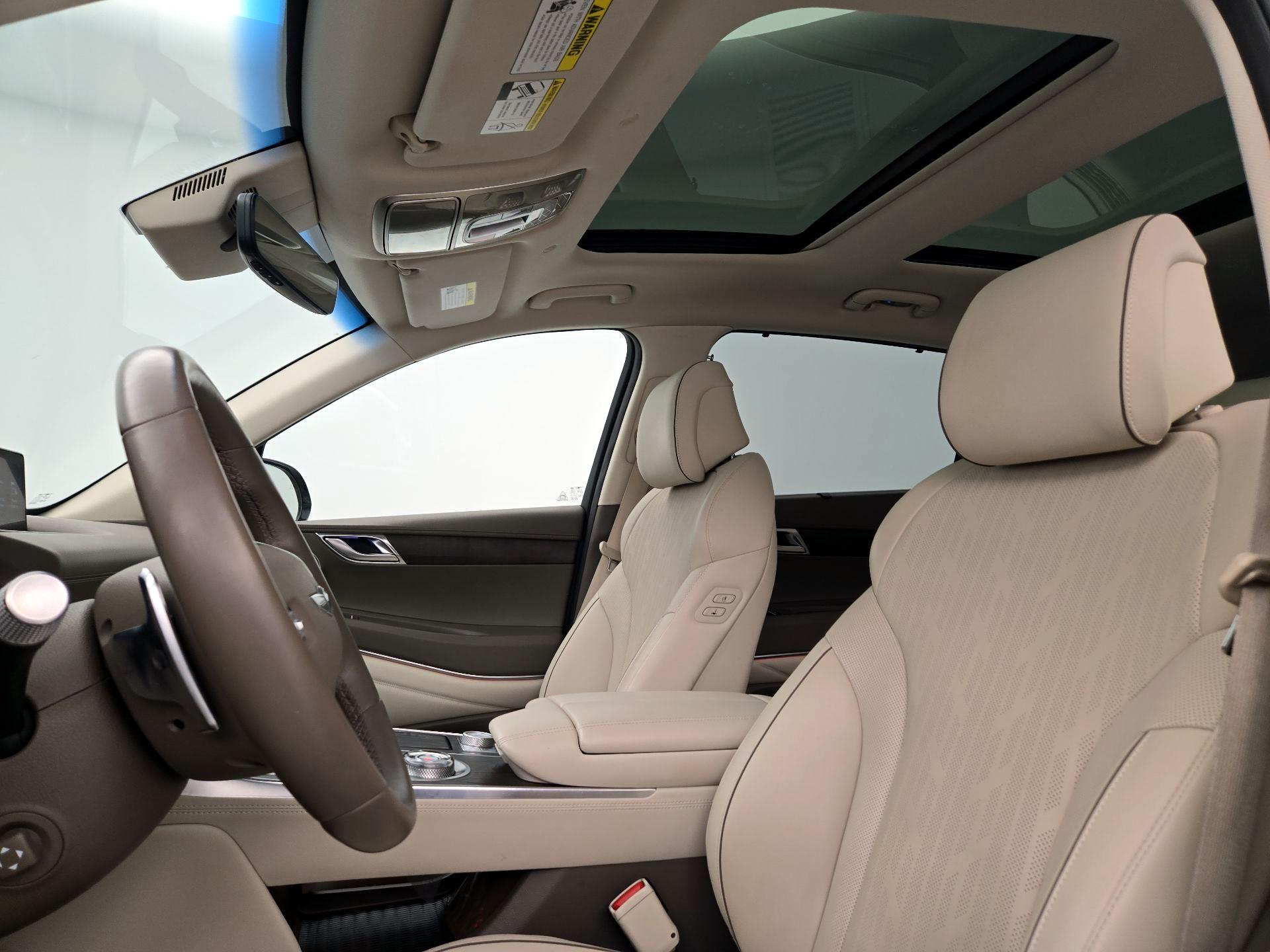 Thumbnail: 2023 Genesis GV80 - 20