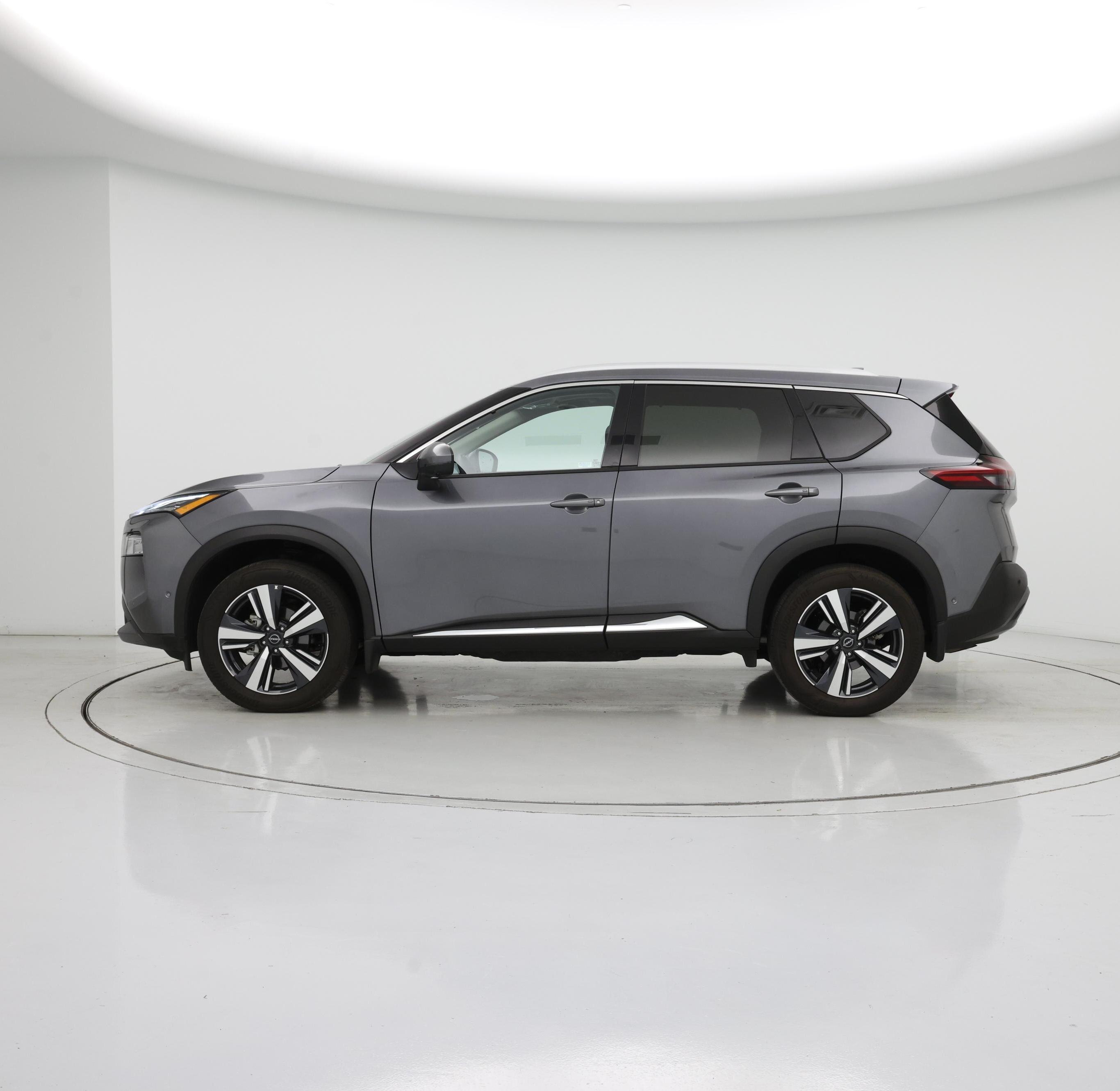 Thumbnail: 2023 Nissan Rogue - 3