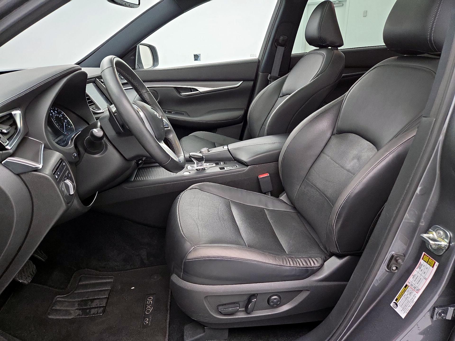 Thumbnail: 2022 INFINITI QX50 - 11