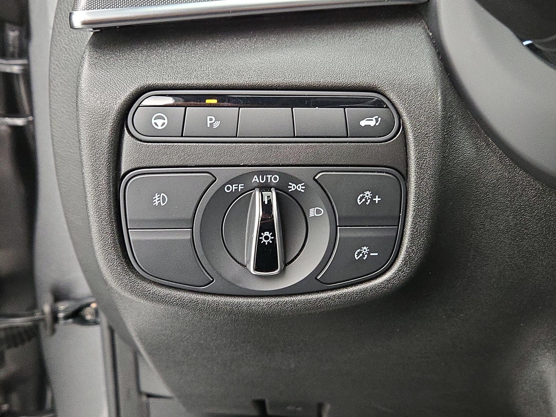 Thumbnail: 2022 INFINITI QX50 - 13