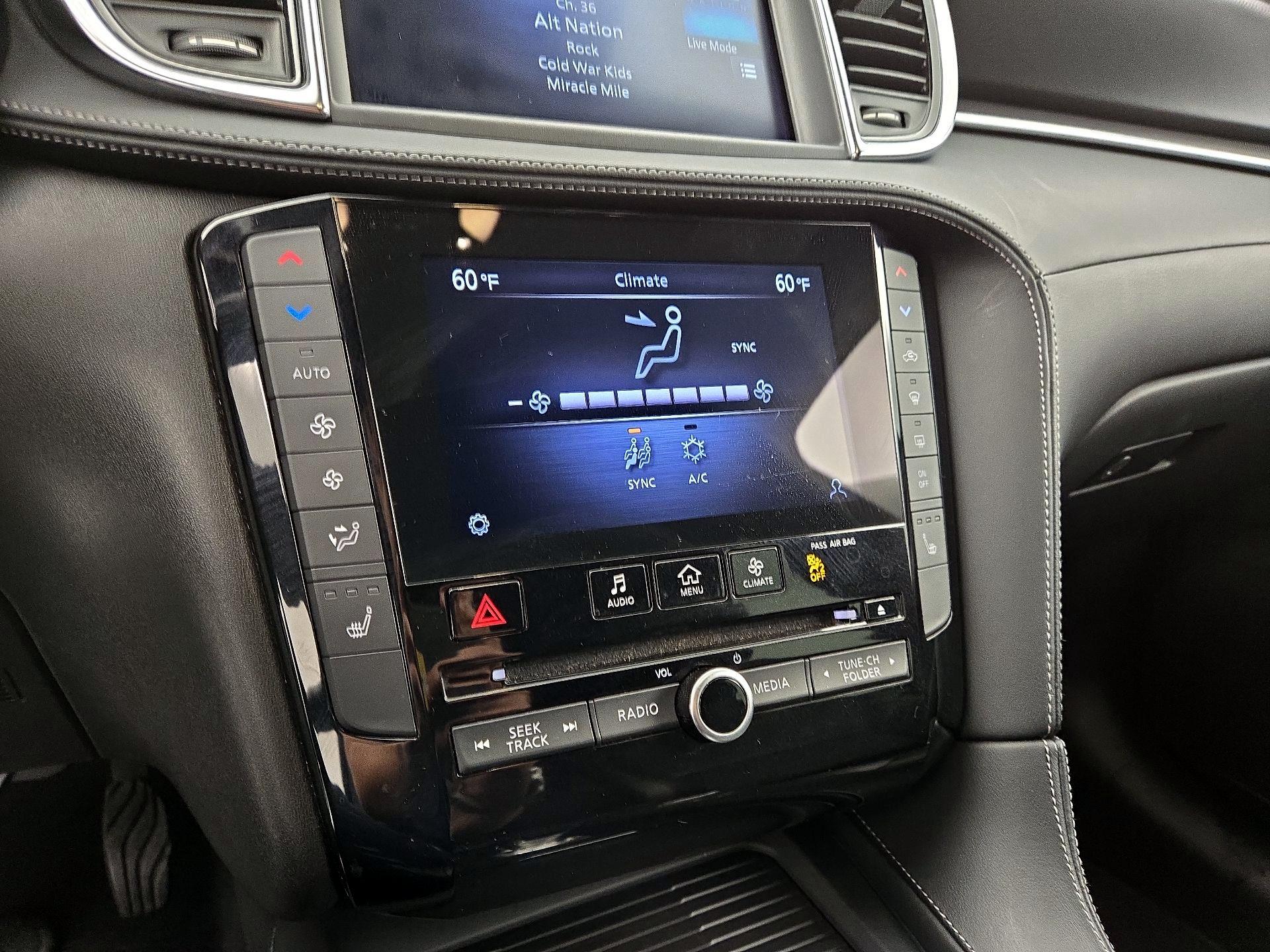 Thumbnail: 2022 INFINITI QX50 - 16