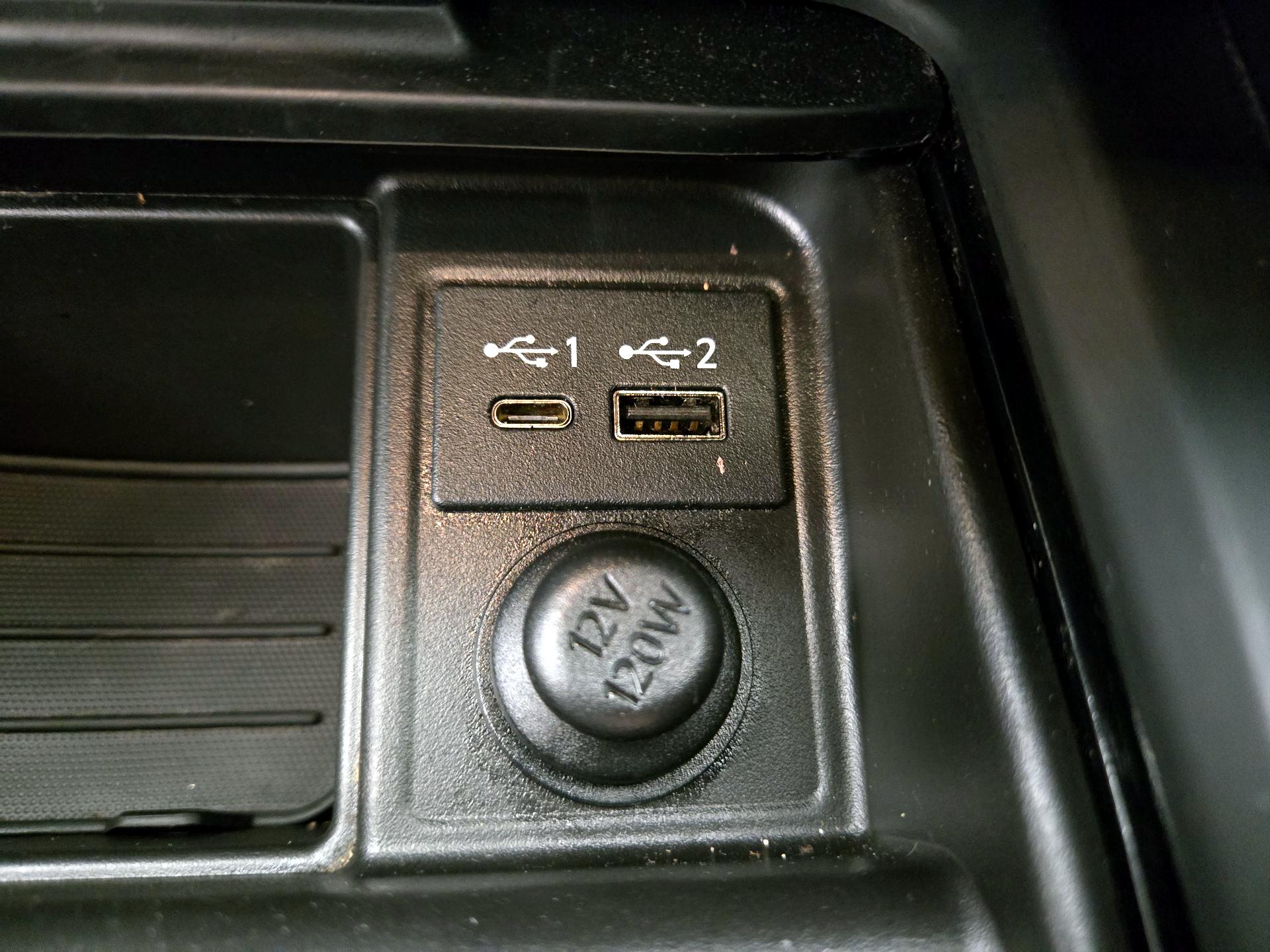 Thumbnail: 2022 INFINITI QX50 - 18