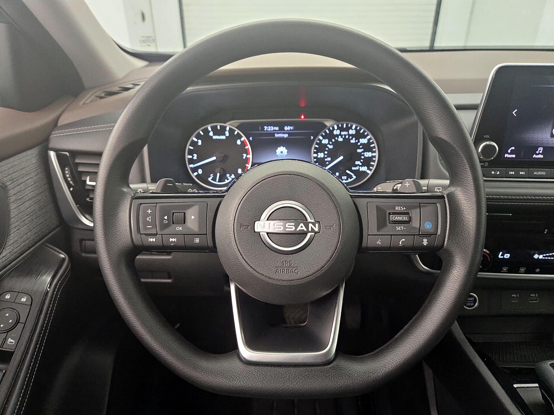 Thumbnail: 2022 Nissan Rogue - 10