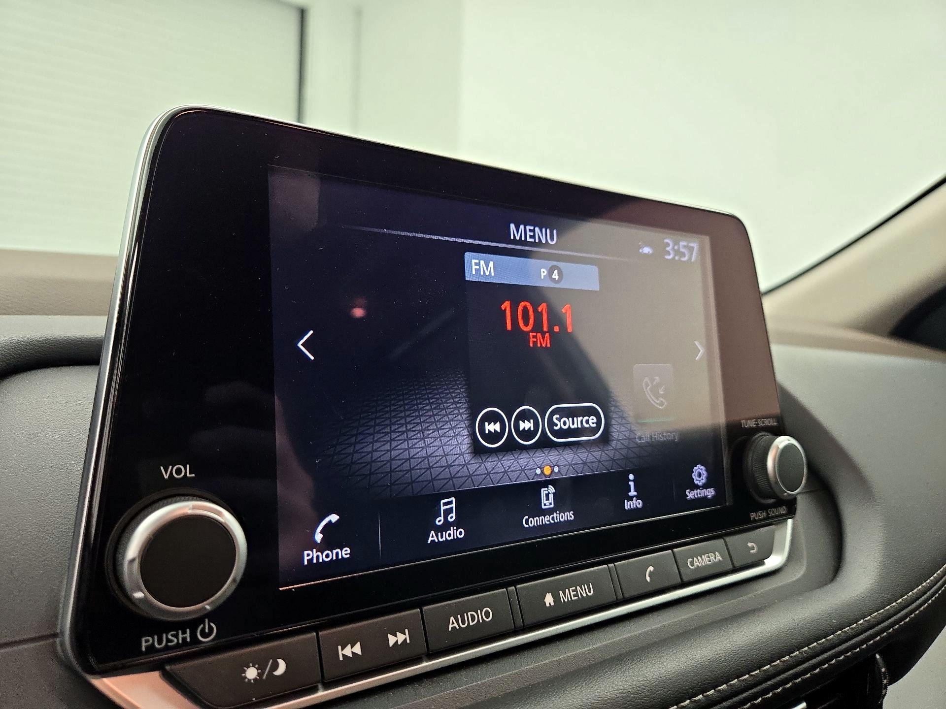 Thumbnail: 2023 Nissan Rogue - 15