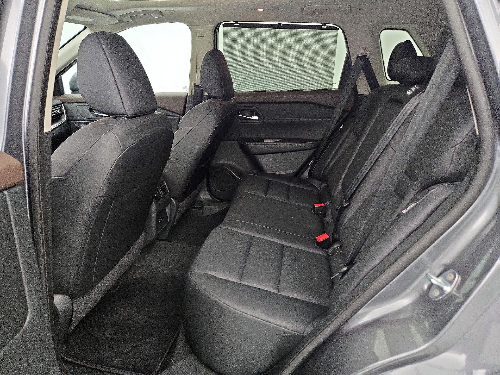 Thumbnail: 2023 Nissan Rogue - 20