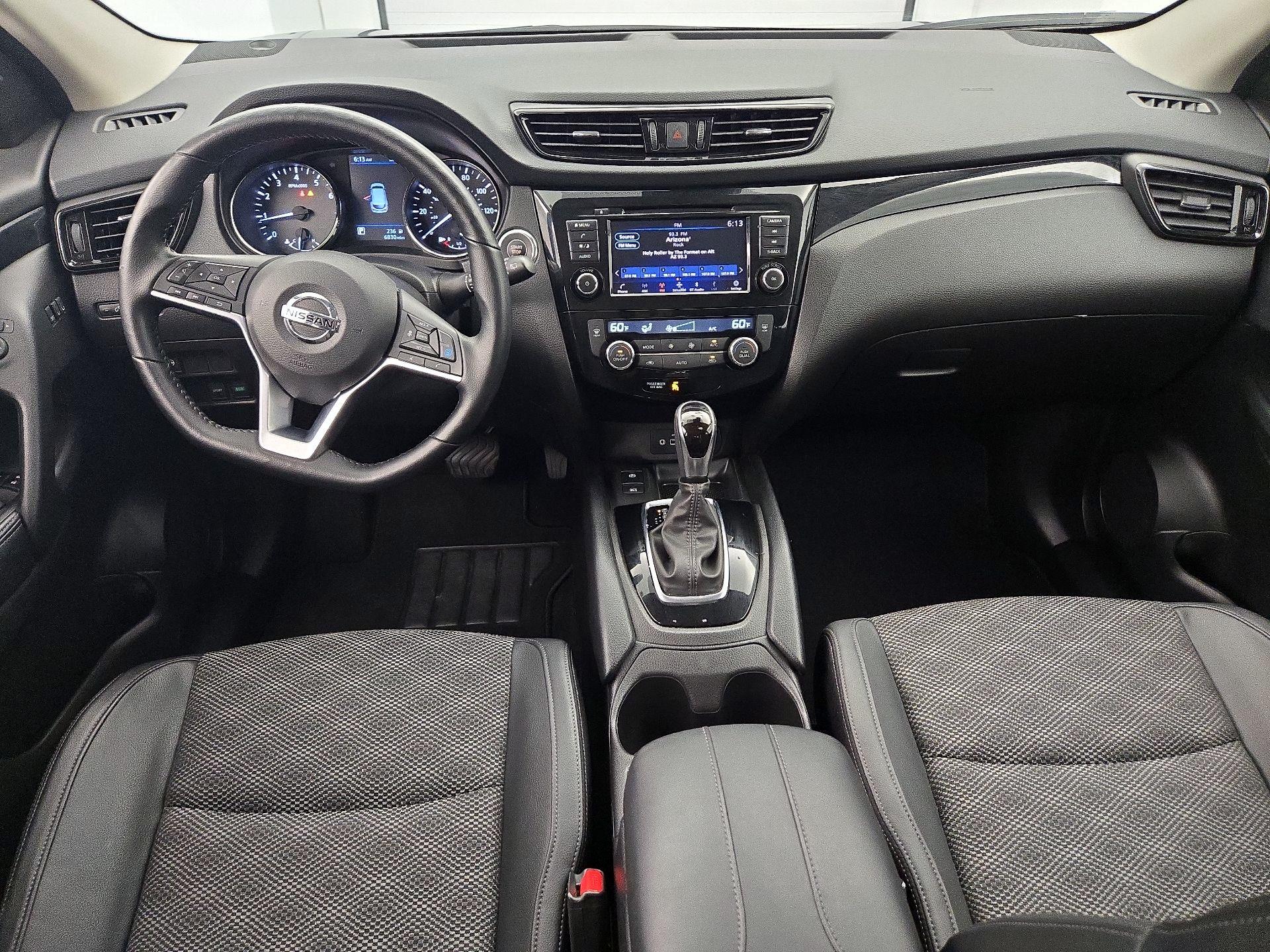 Thumbnail: 2022 Nissan Rogue Sport - 9