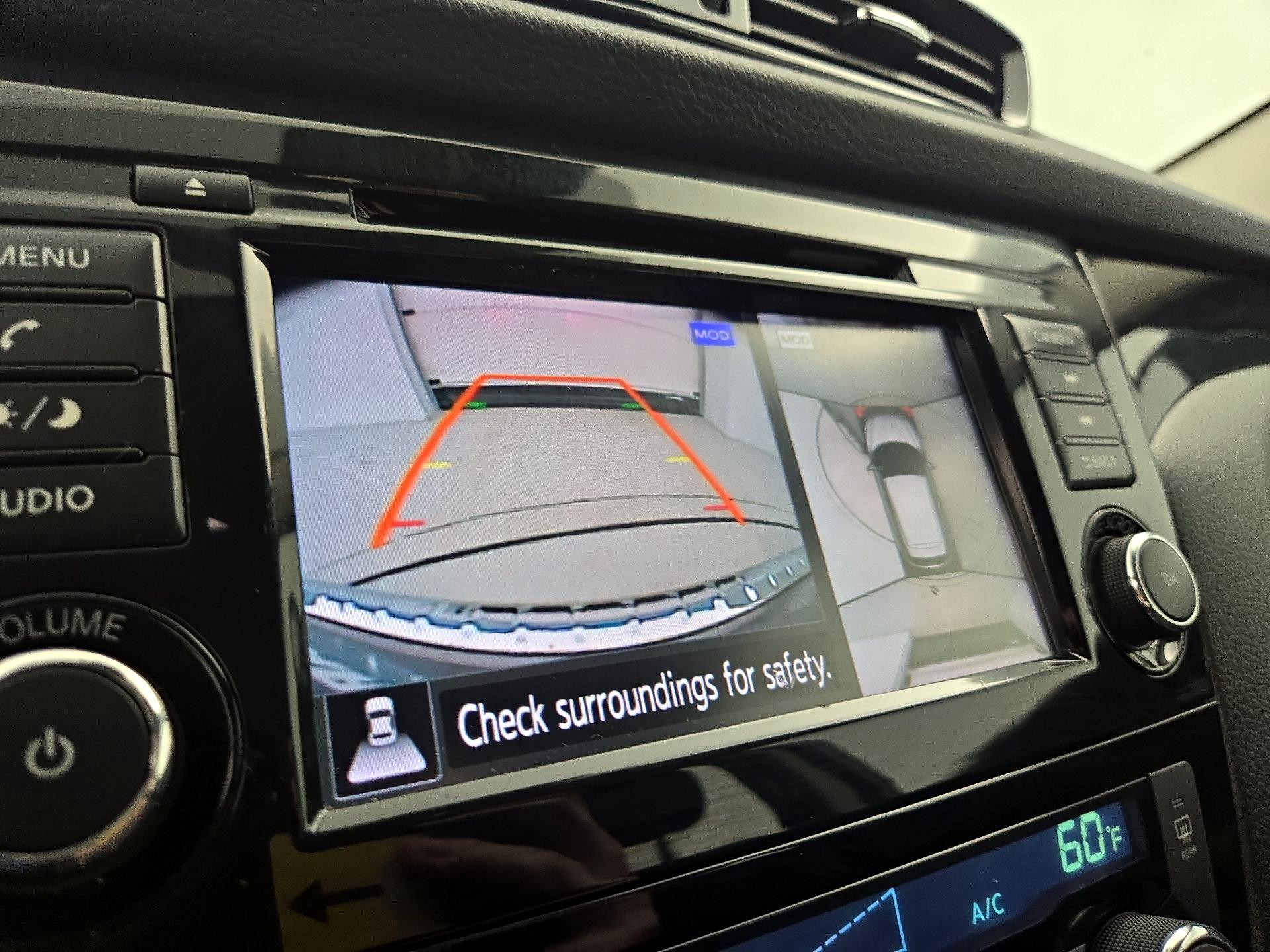 Thumbnail: 2022 Nissan Rogue Sport - 14