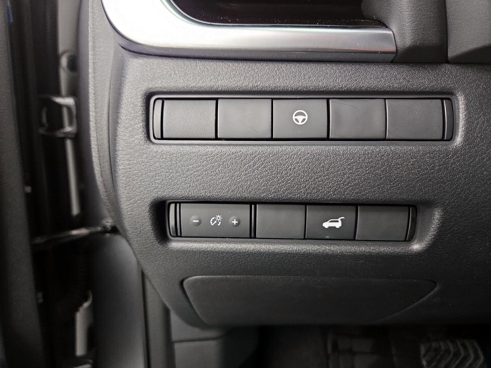 Thumbnail: 2022 Nissan Rogue - 13