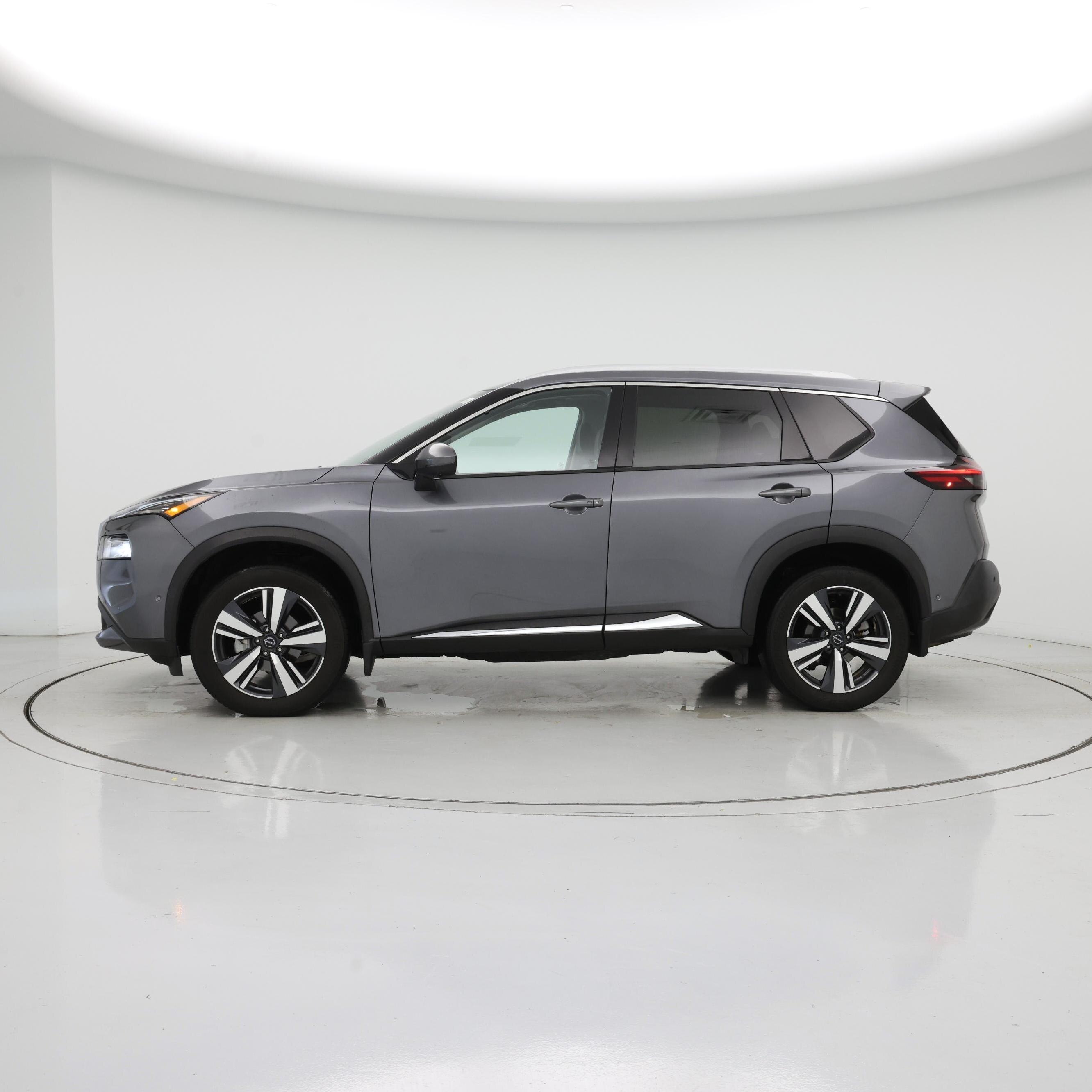 Thumbnail: 2022 Nissan Rogue - 3