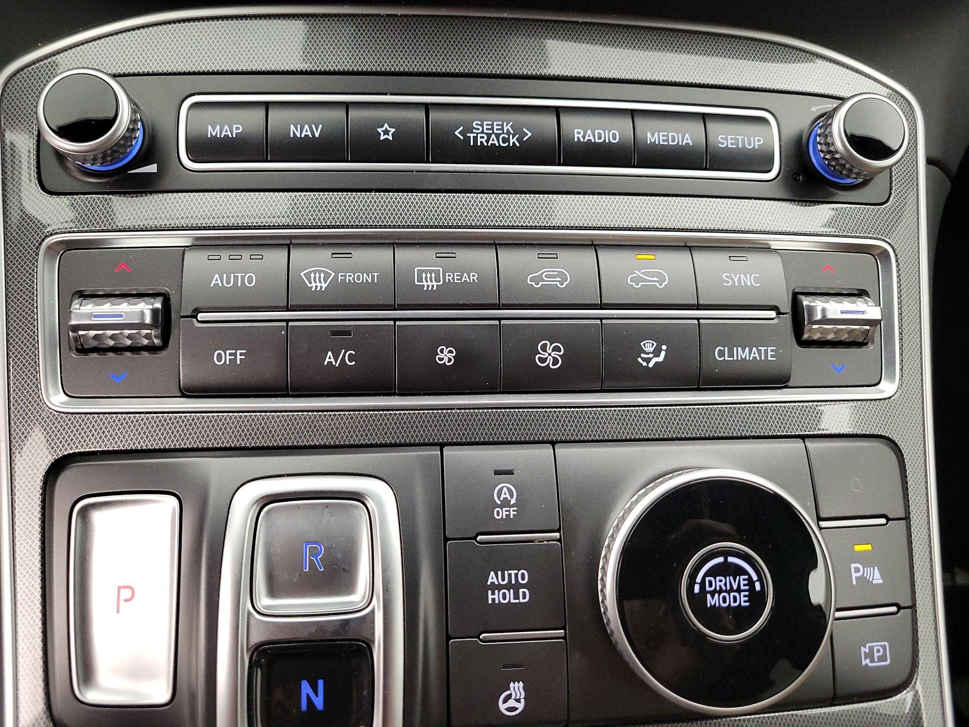 Thumbnail: 2023 Hyundai Santa Fe - 17