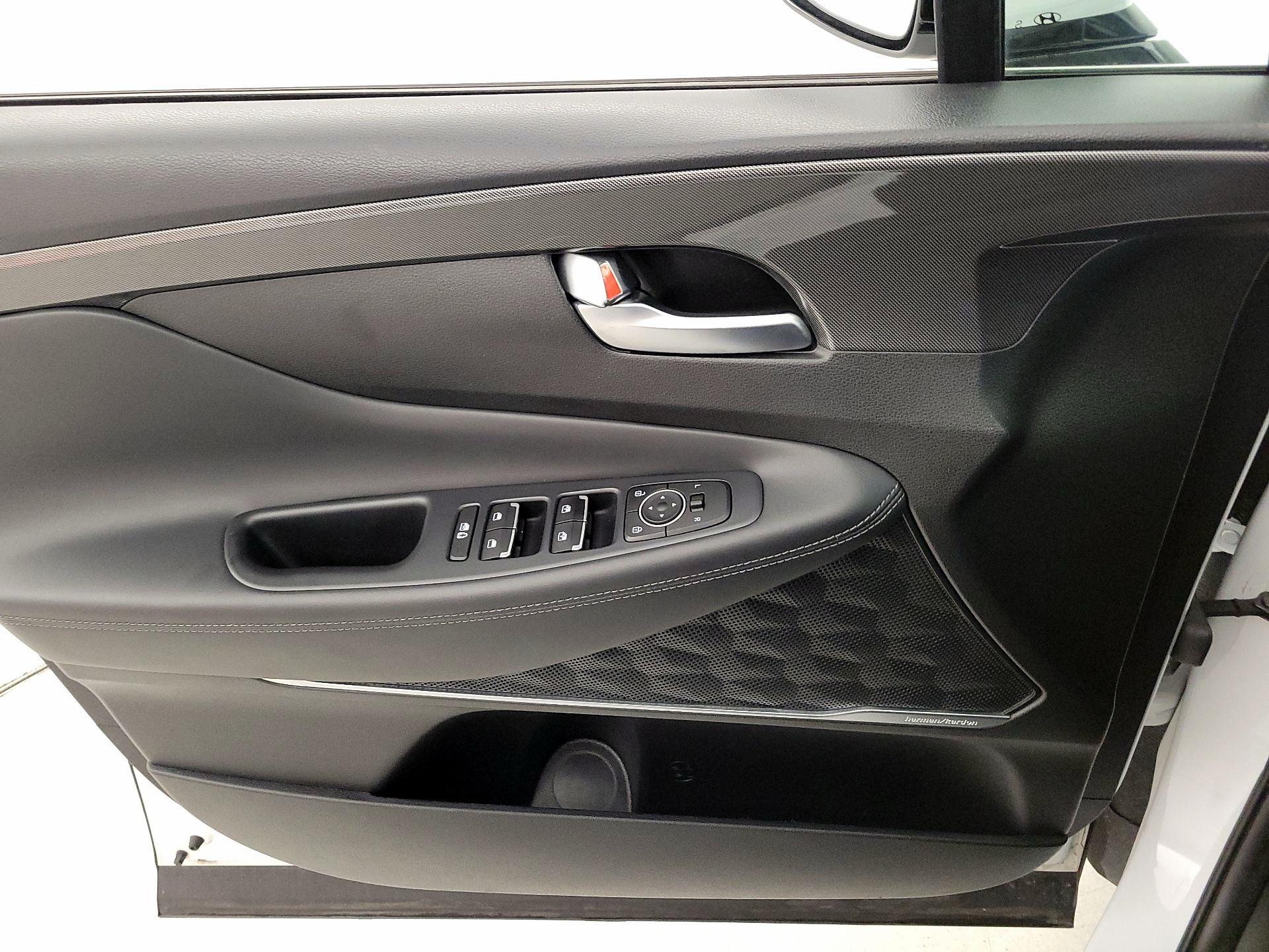 Thumbnail: 2022 Hyundai Santa Fe - 12