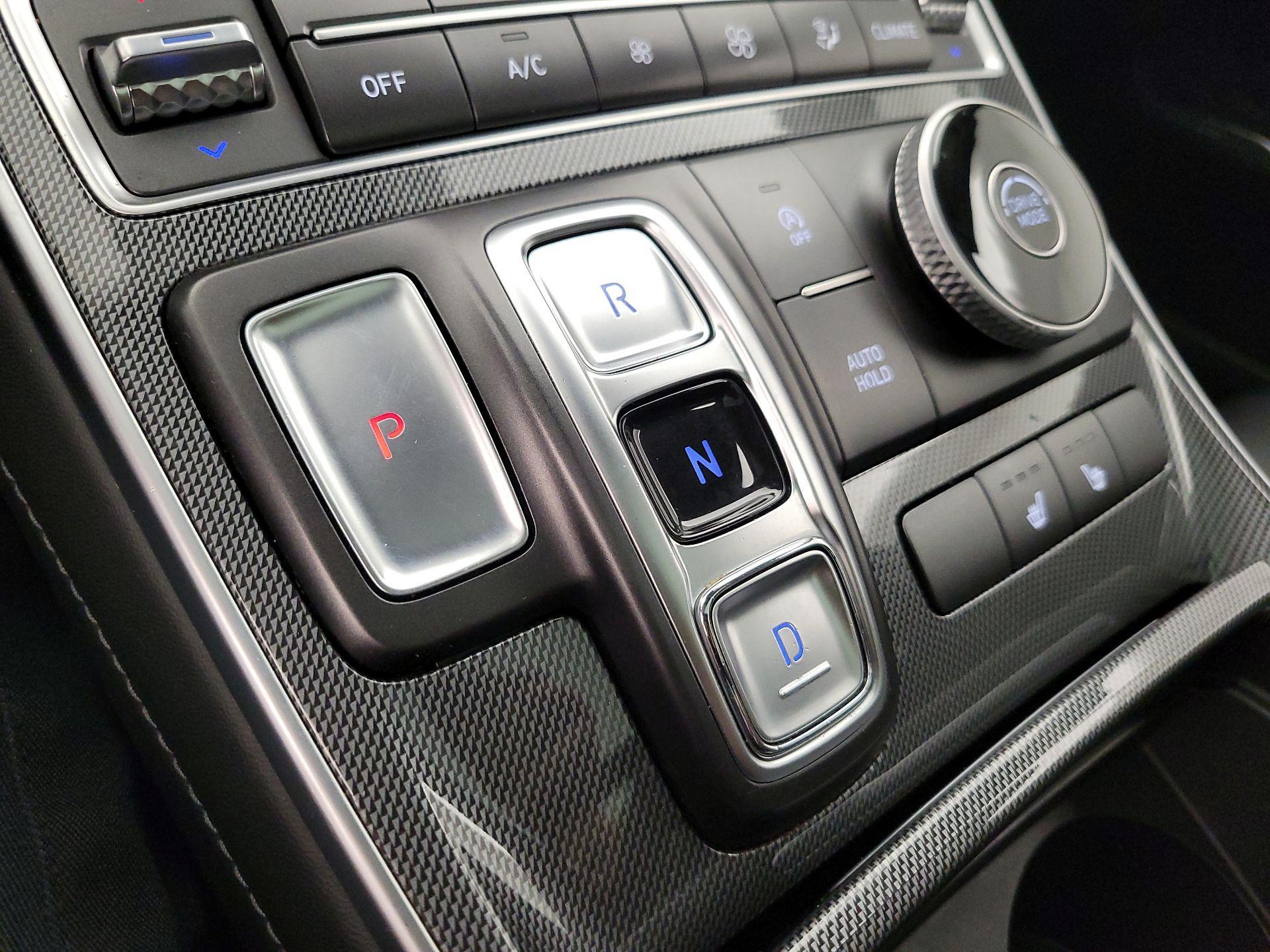 Thumbnail: 2022 Hyundai Santa Fe - 18