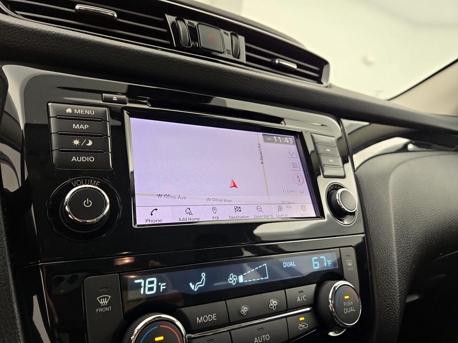 Thumbnail: 2022 Nissan Rogue Sport - 14