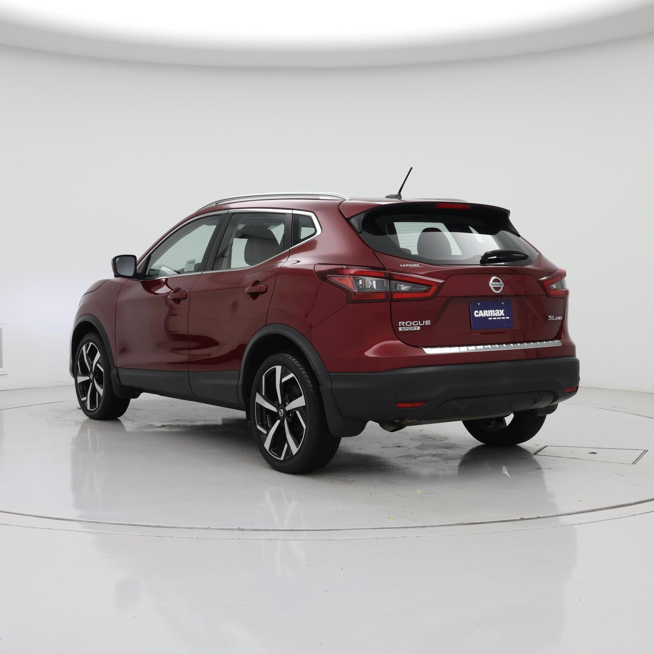 Thumbnail: 2022 Nissan Rogue Sport - 2