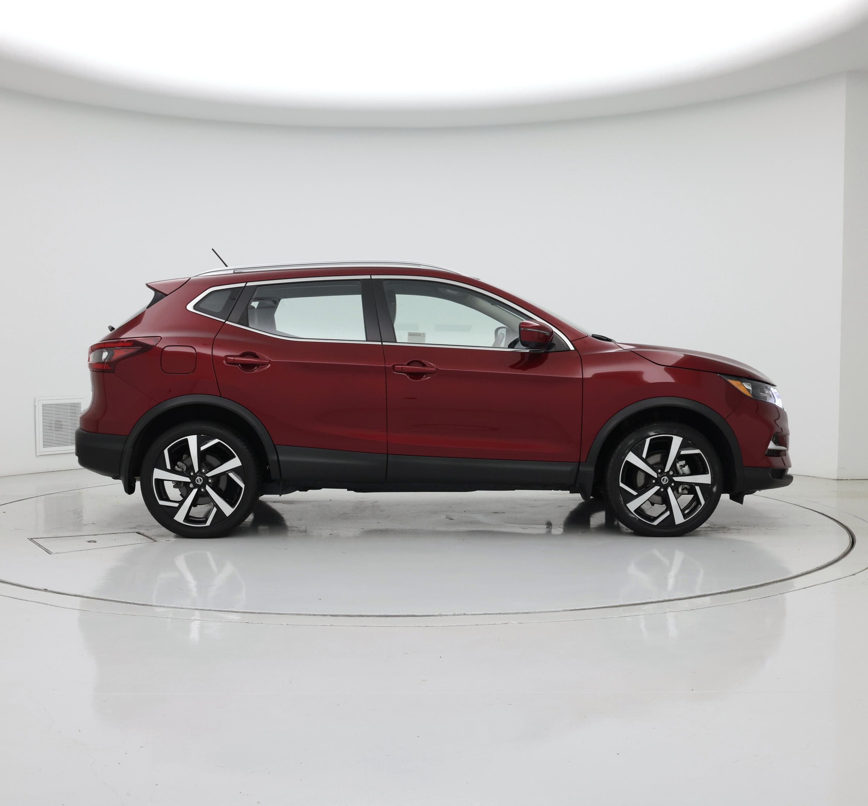 Thumbnail: 2022 Nissan Rogue Sport - 7