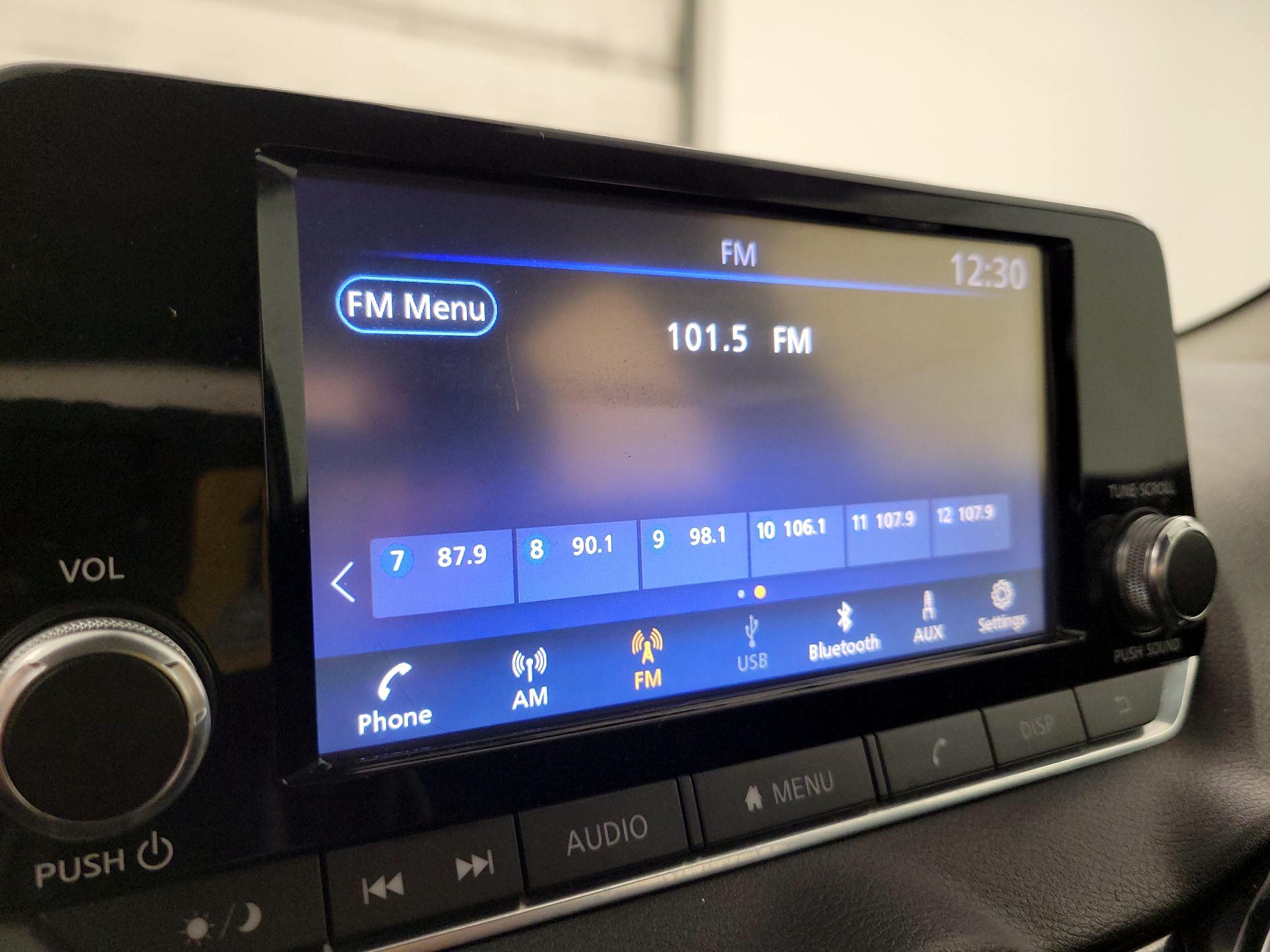 Thumbnail: 2024 Nissan Sentra - 15