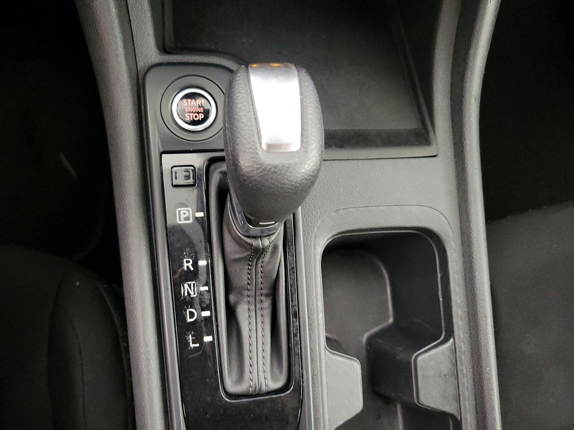 Thumbnail: 2024 Nissan Sentra - 17