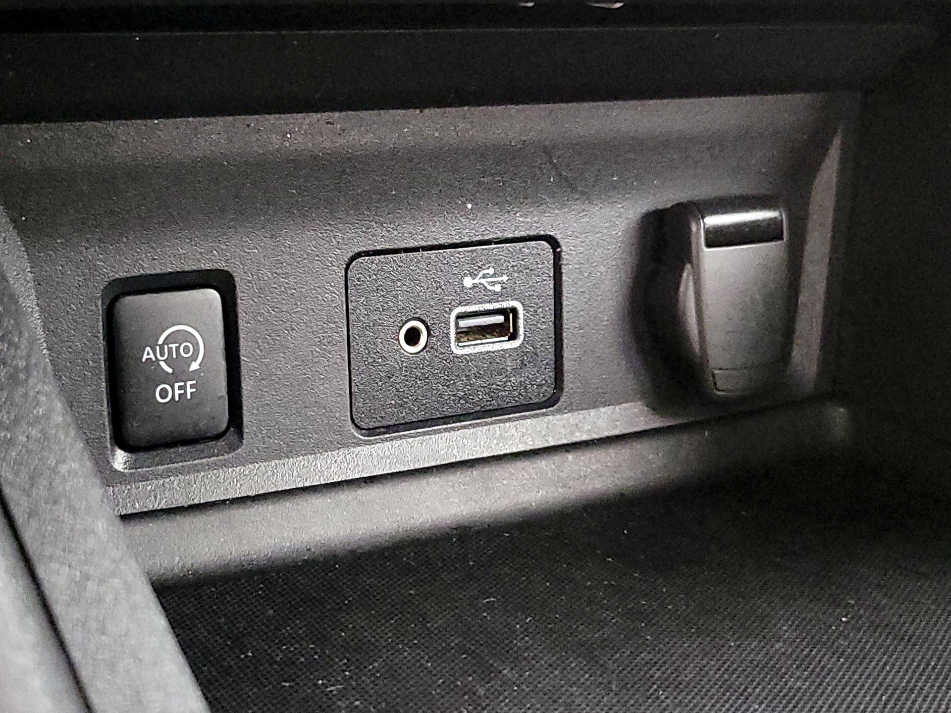 Thumbnail: 2024 Nissan Sentra - 18