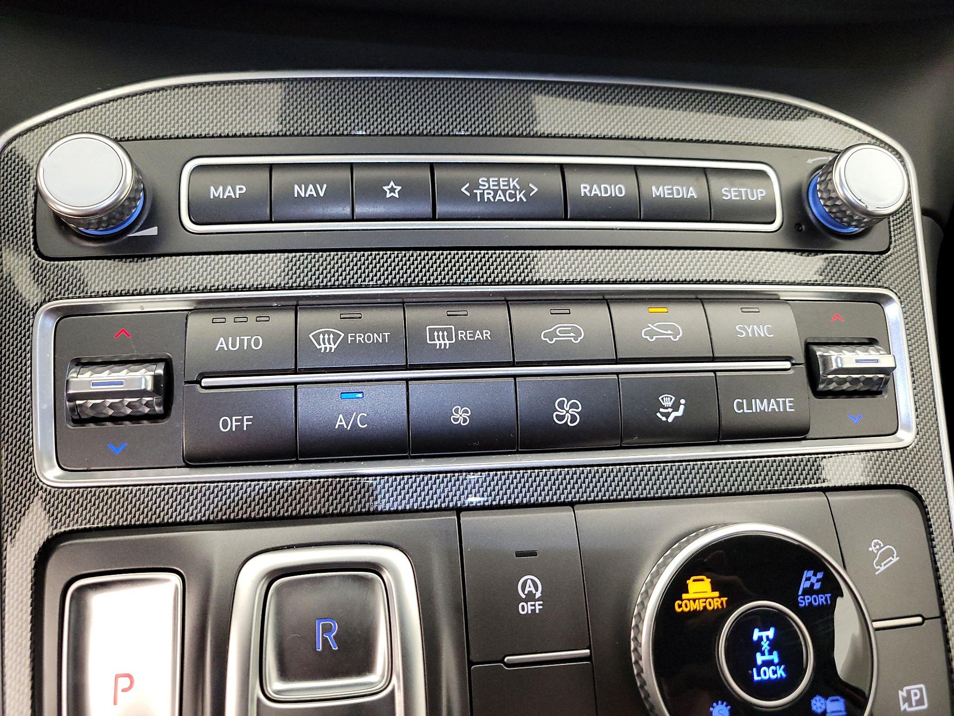 Thumbnail: 2023 Hyundai Santa Fe - 17