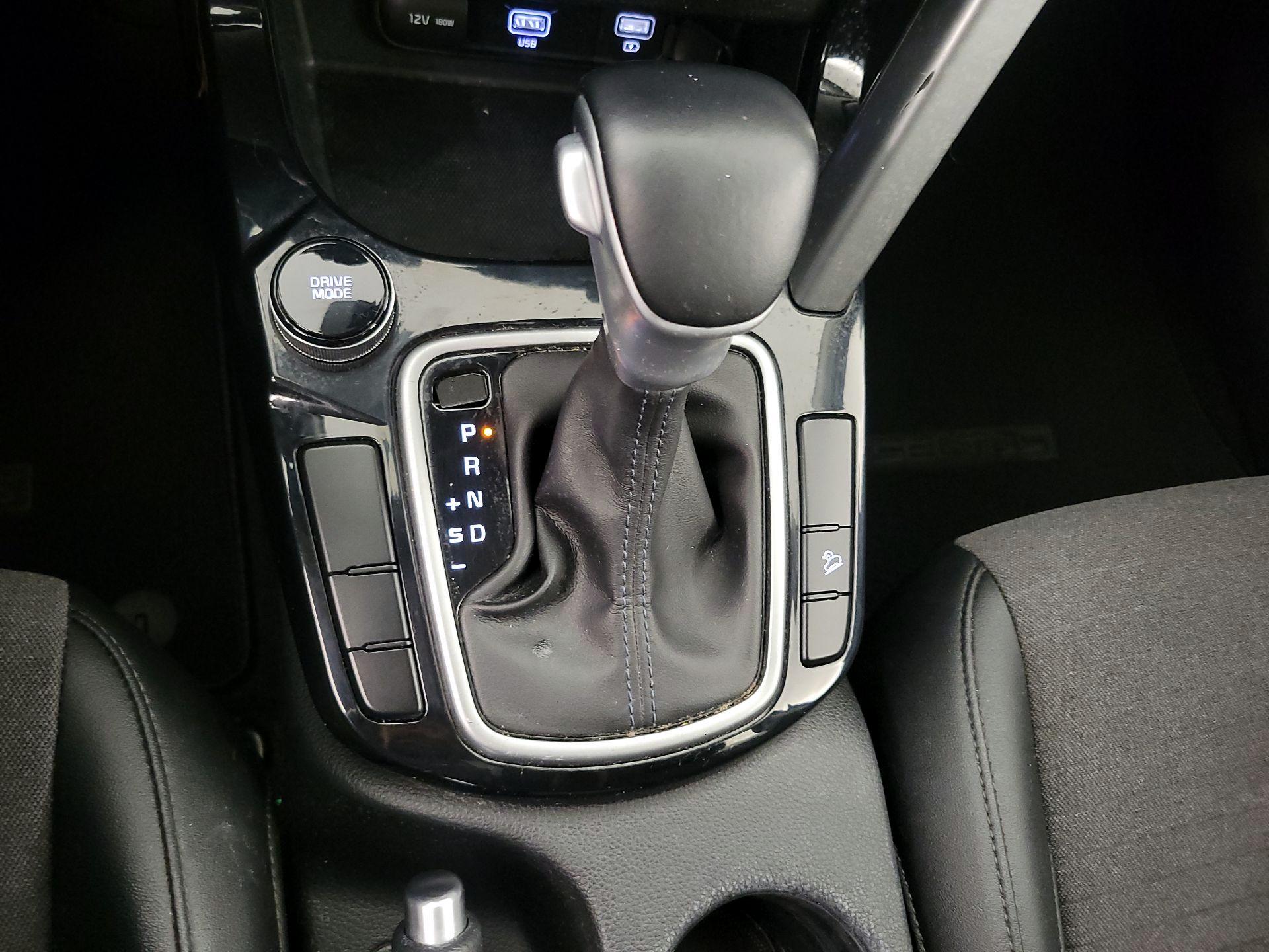 Thumbnail: 2022 Kia Seltos - 18