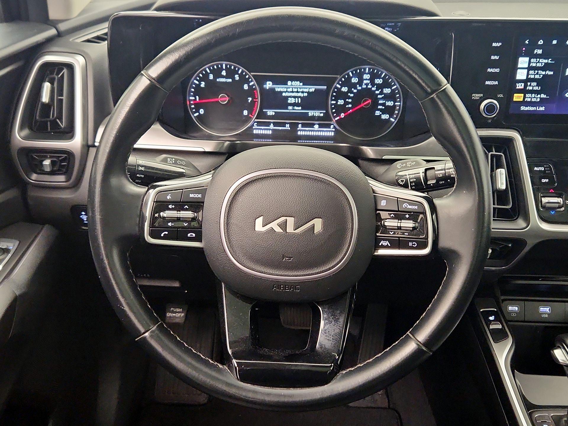 Thumbnail: 2023 Kia Sorento - 10