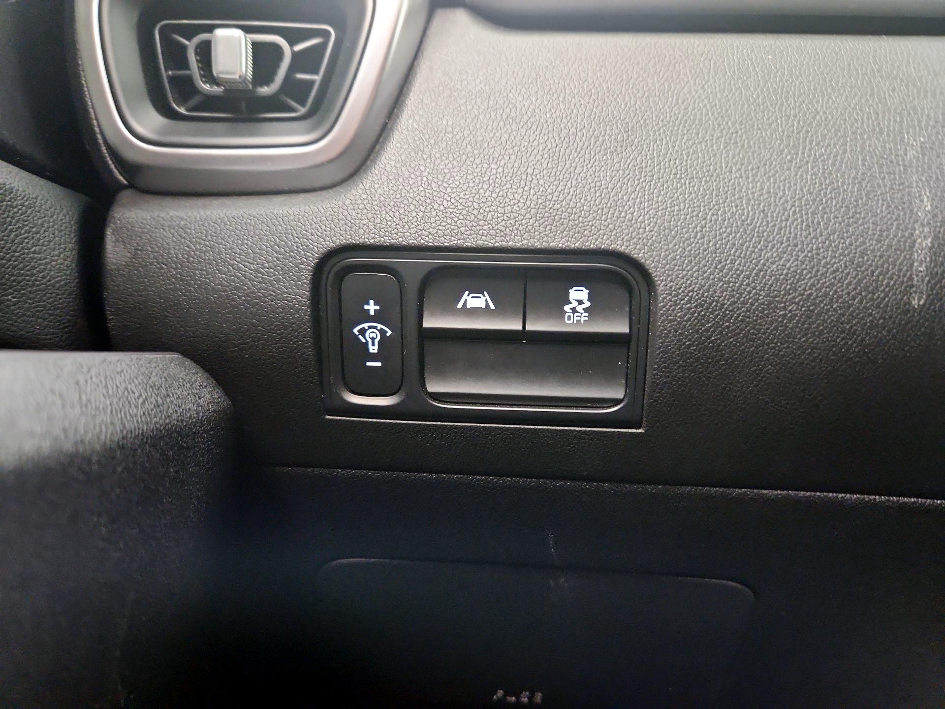 Thumbnail: 2023 Kia Sorento - 13