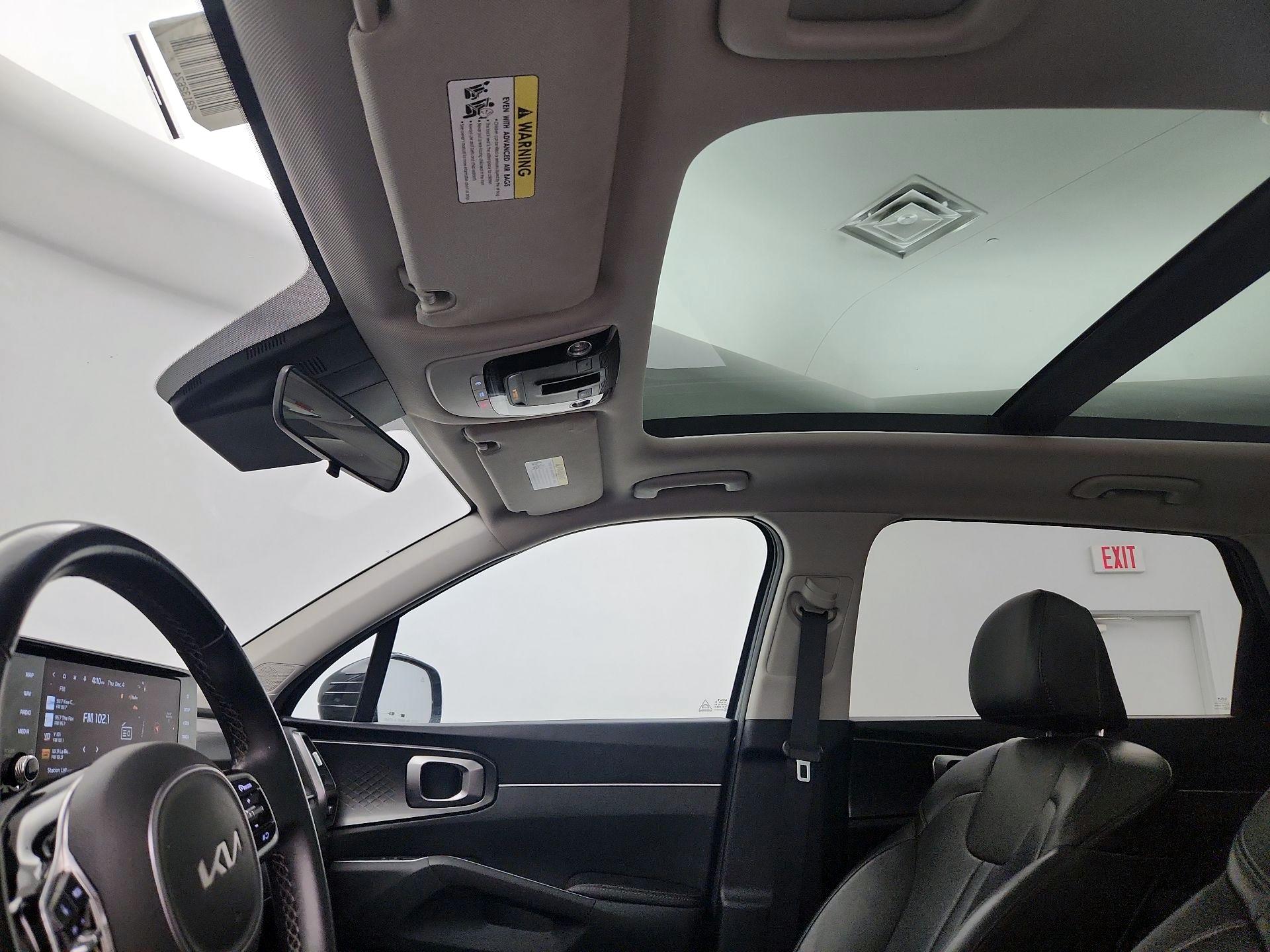 Thumbnail: 2023 Kia Sorento - 19