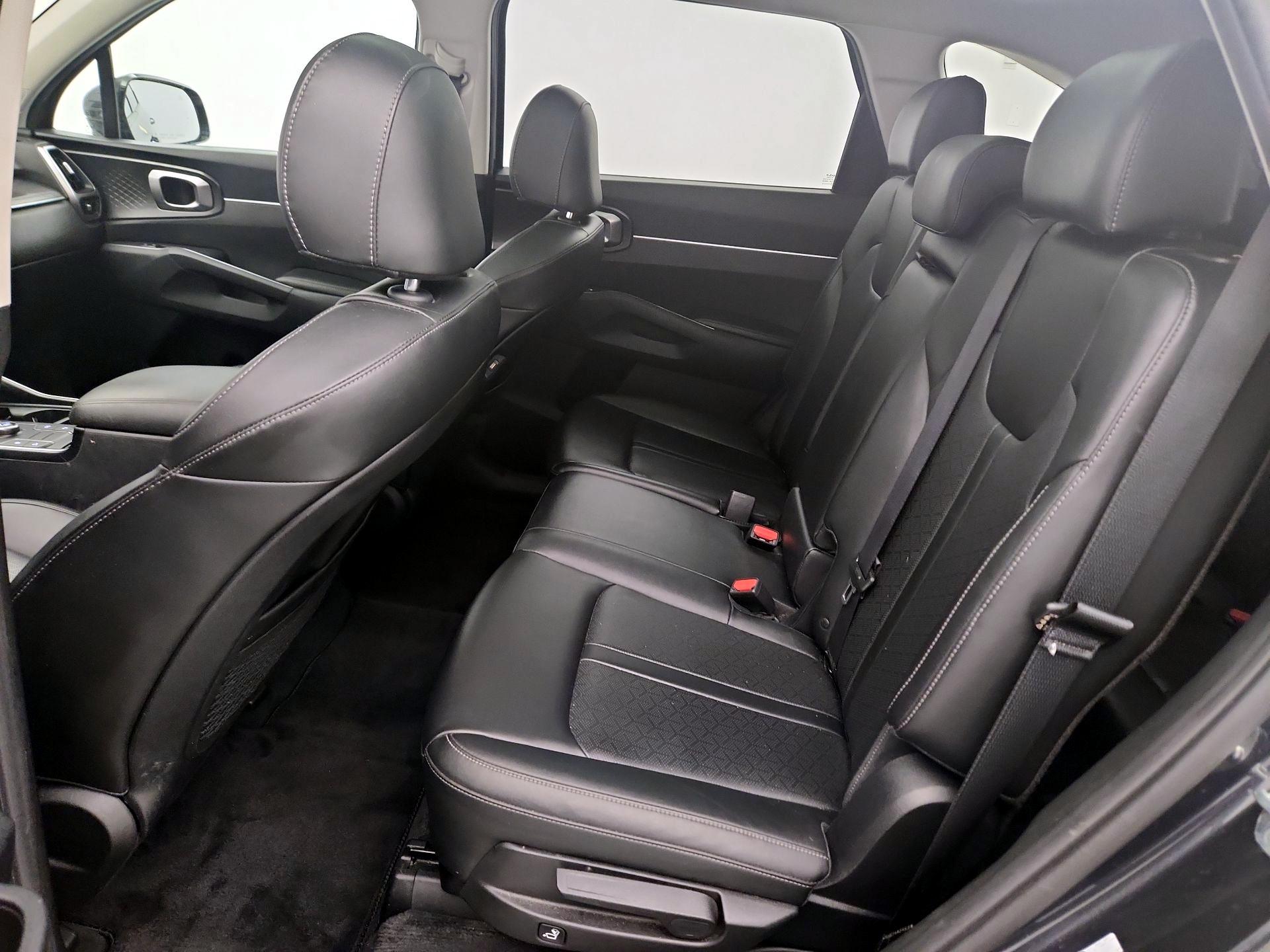 Thumbnail: 2023 Kia Sorento - 20