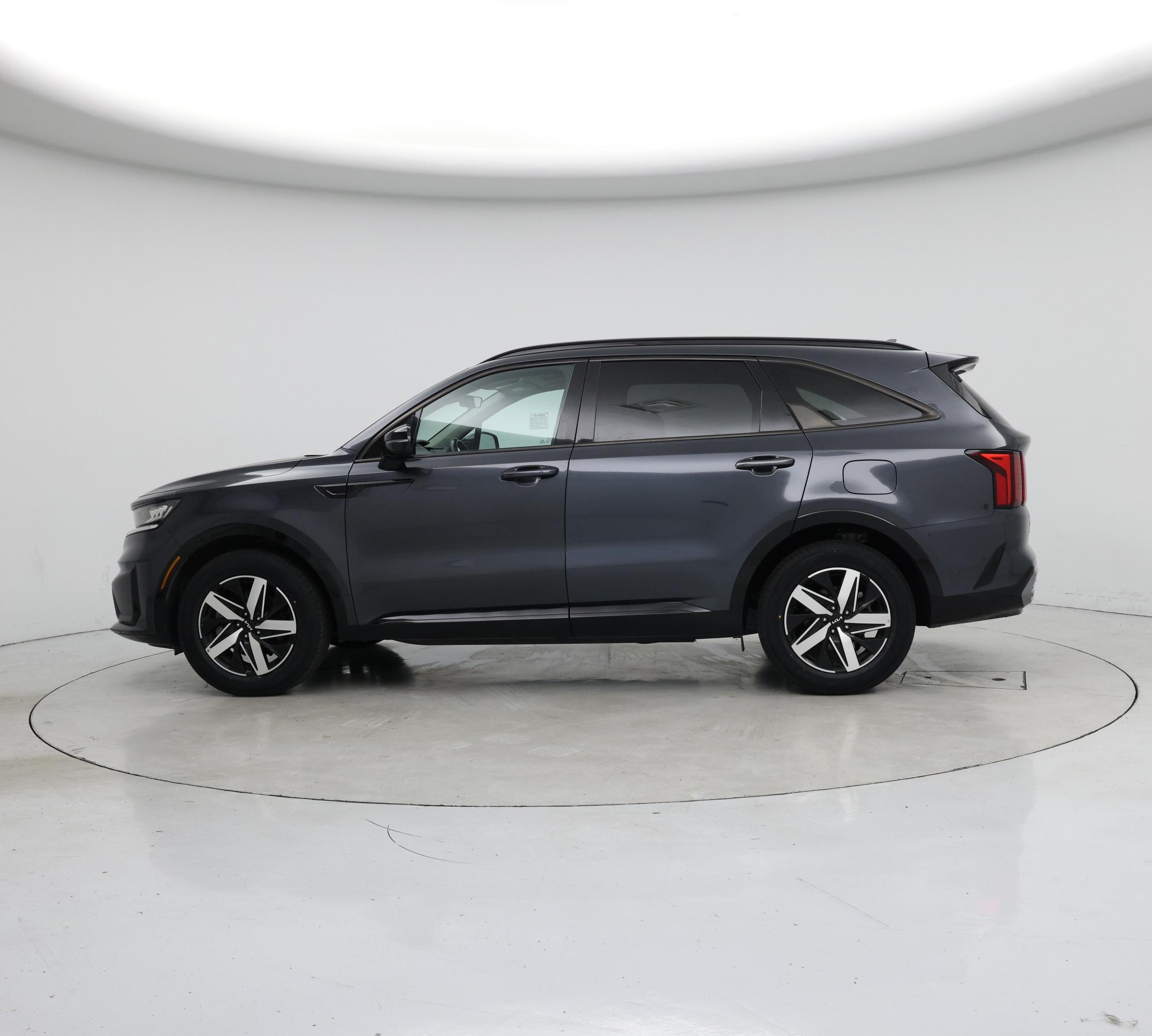 Thumbnail: 2023 Kia Sorento - 3