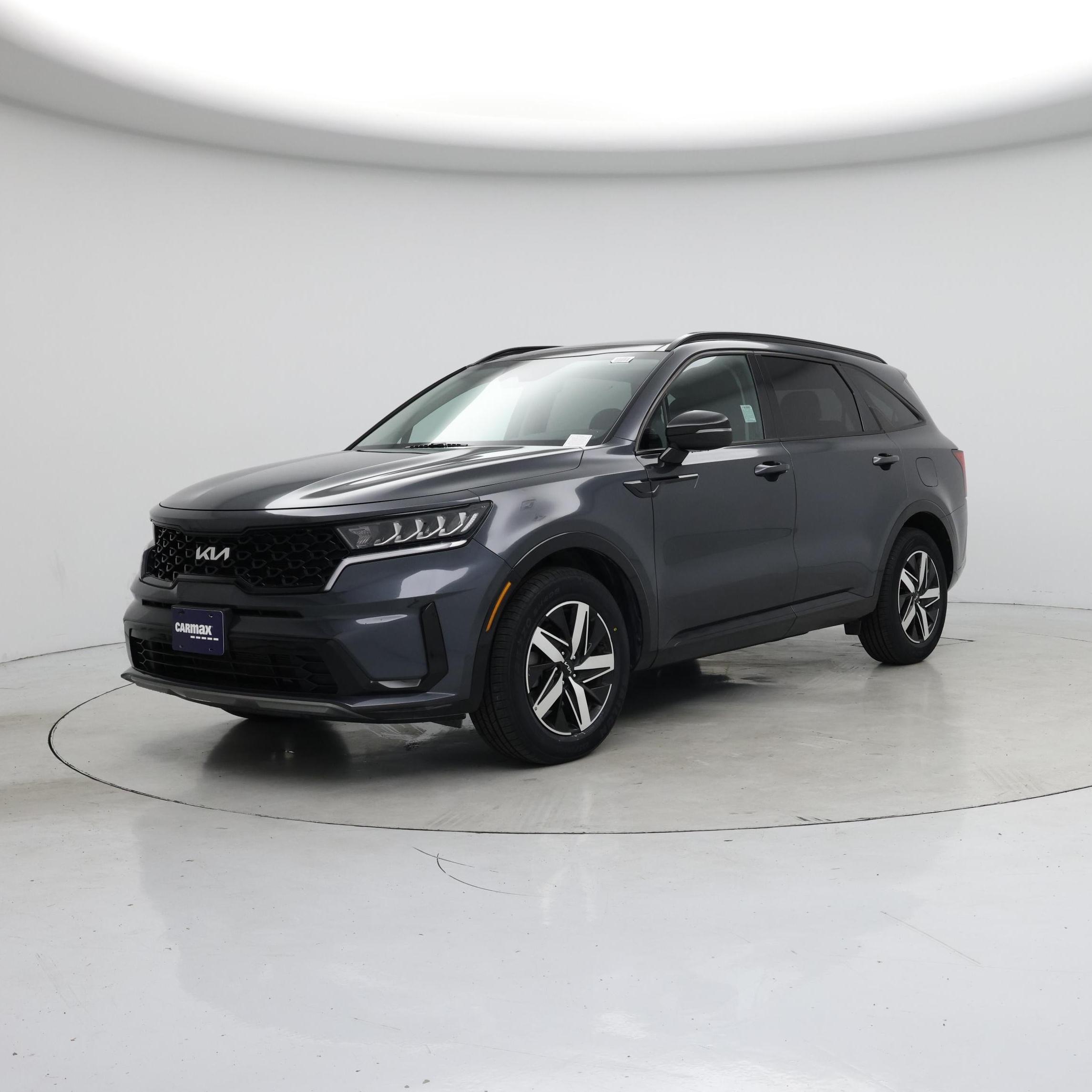 Thumbnail: 2023 Kia Sorento - 4