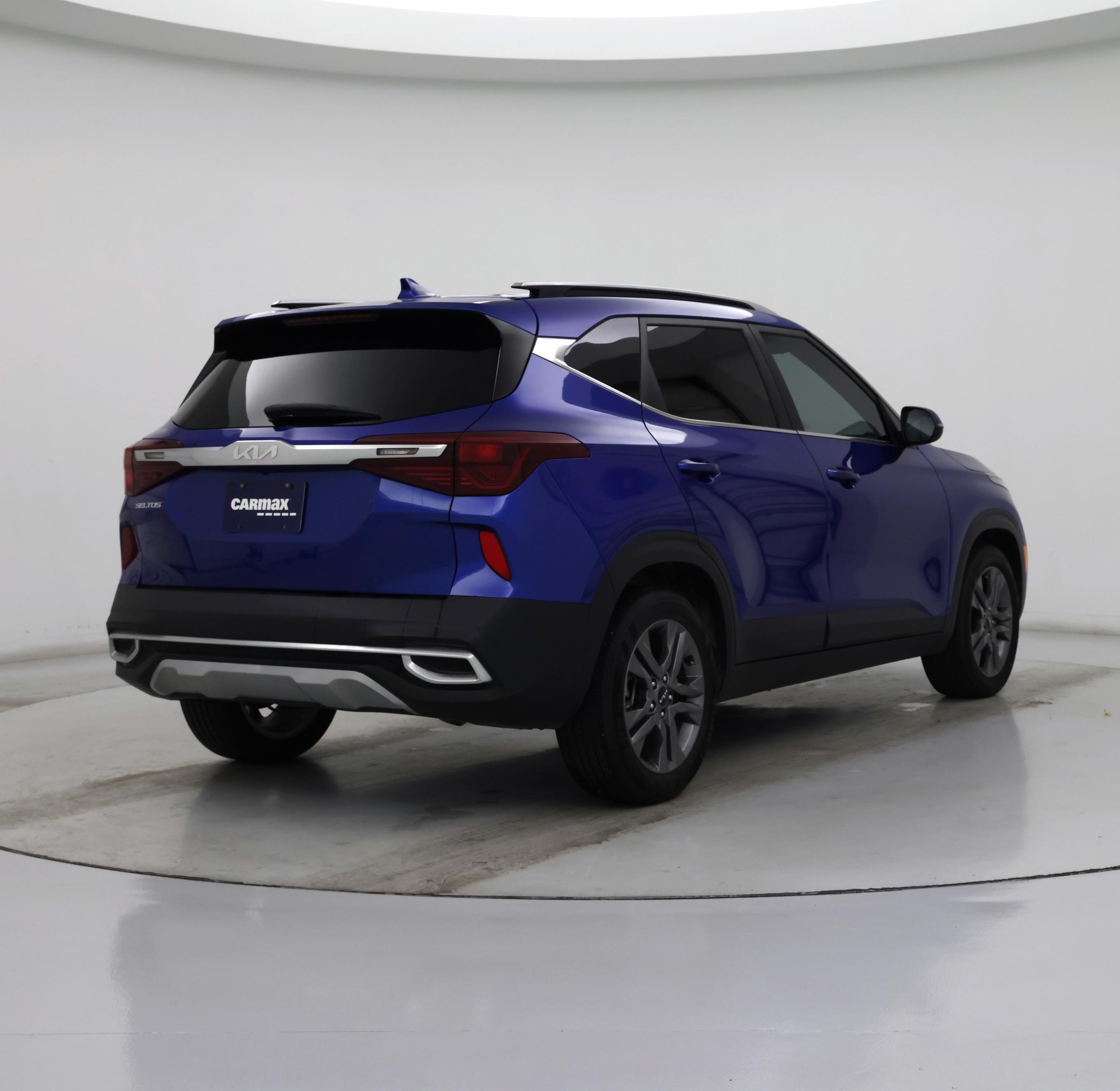 Thumbnail: 2023 Kia Seltos - 8