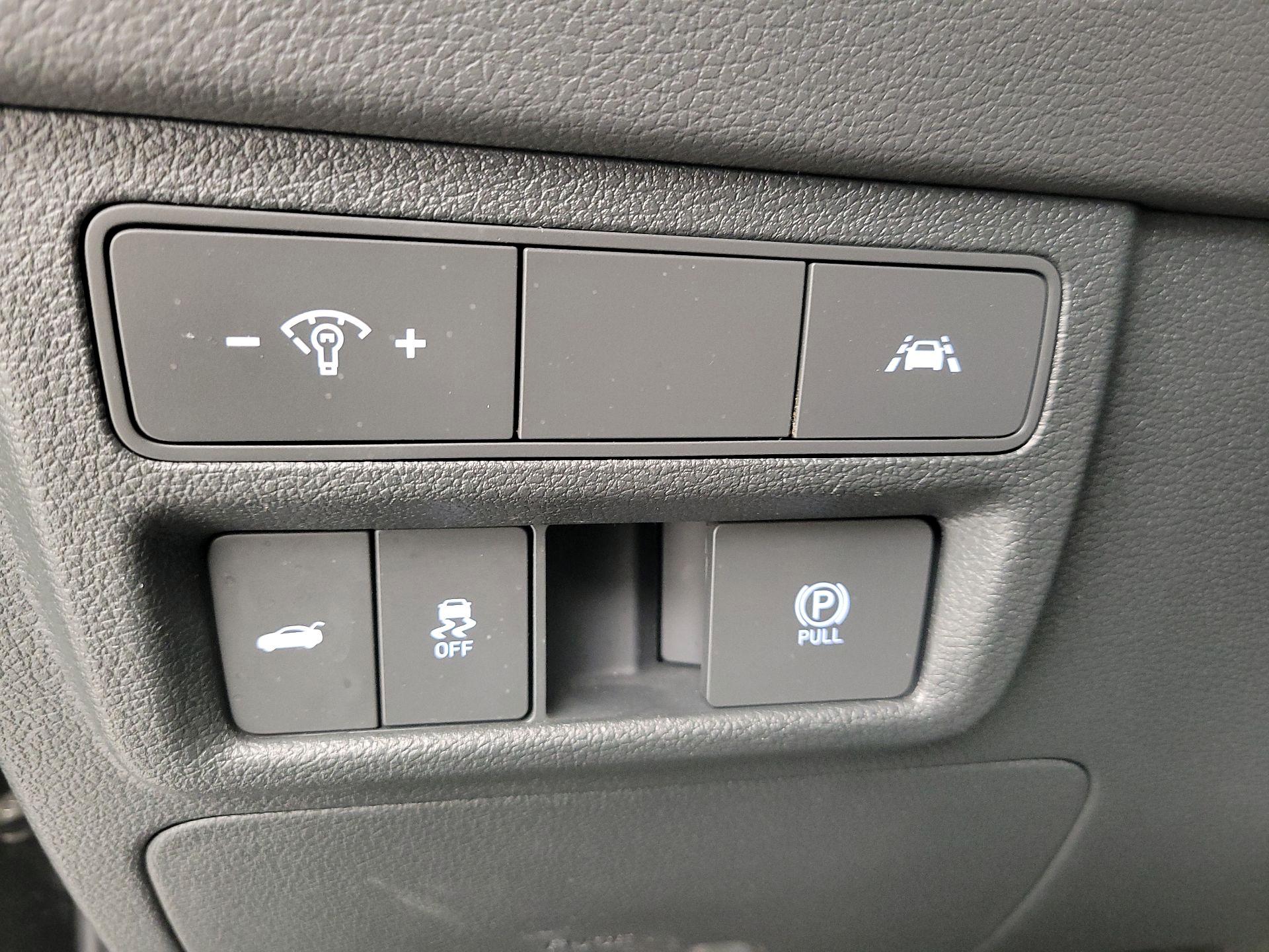 Thumbnail: 2023 Hyundai Sonata - 13