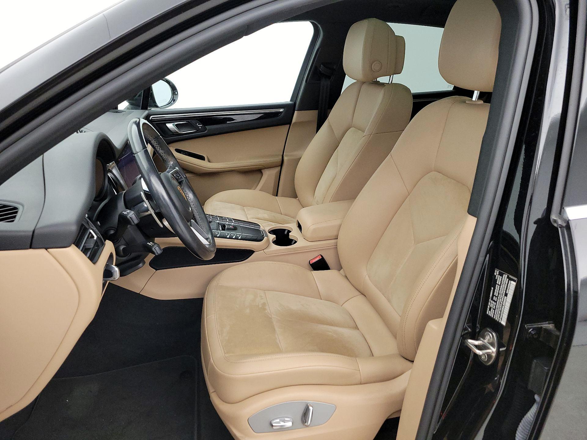 Thumbnail: 2021 Porsche Macan - 11