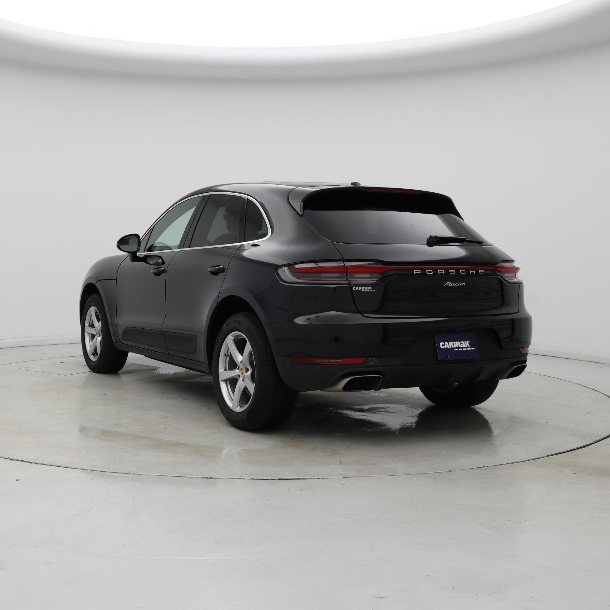 Thumbnail: 2021 Porsche Macan - 2
