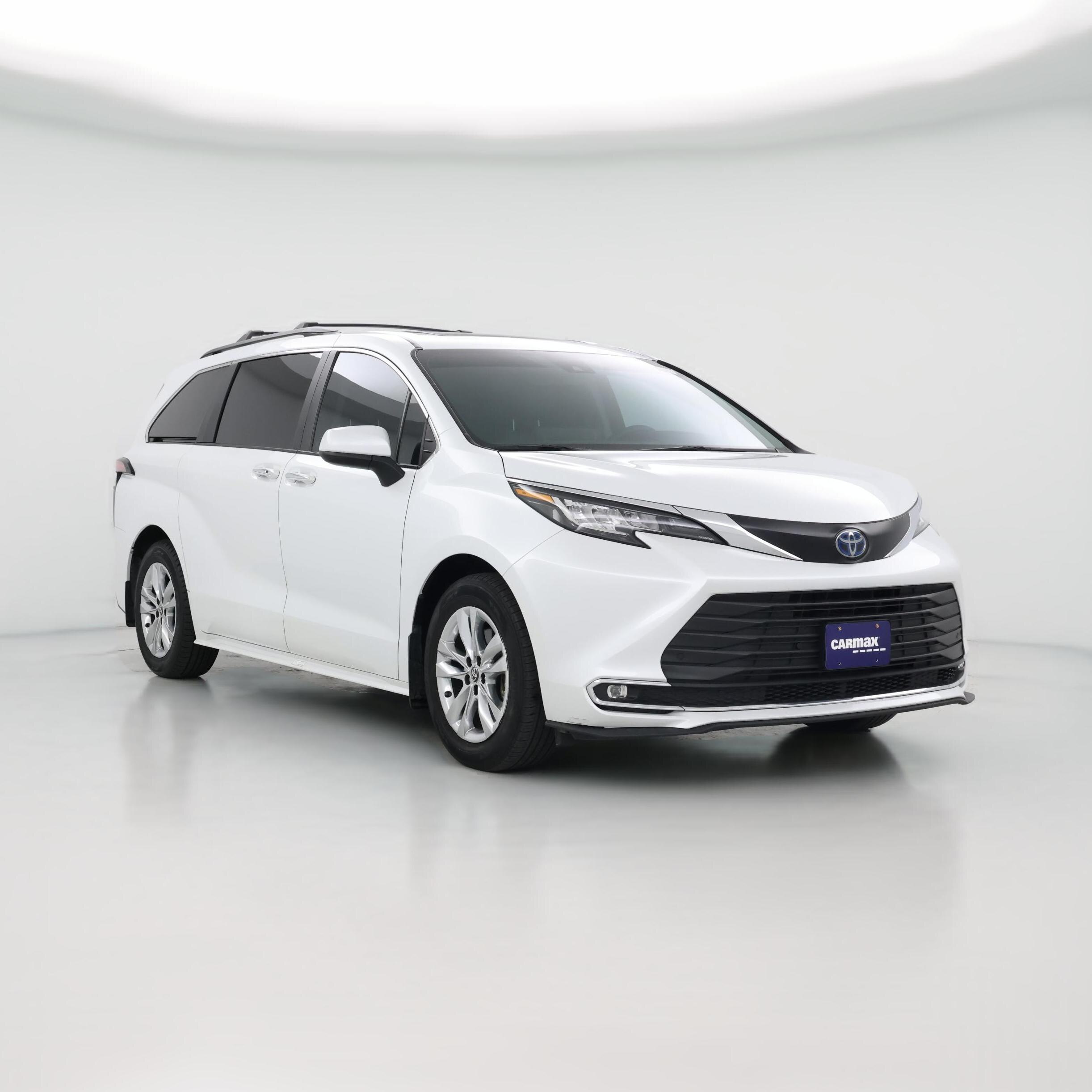 Thumbnail: 2022 Toyota Sienna - 1
