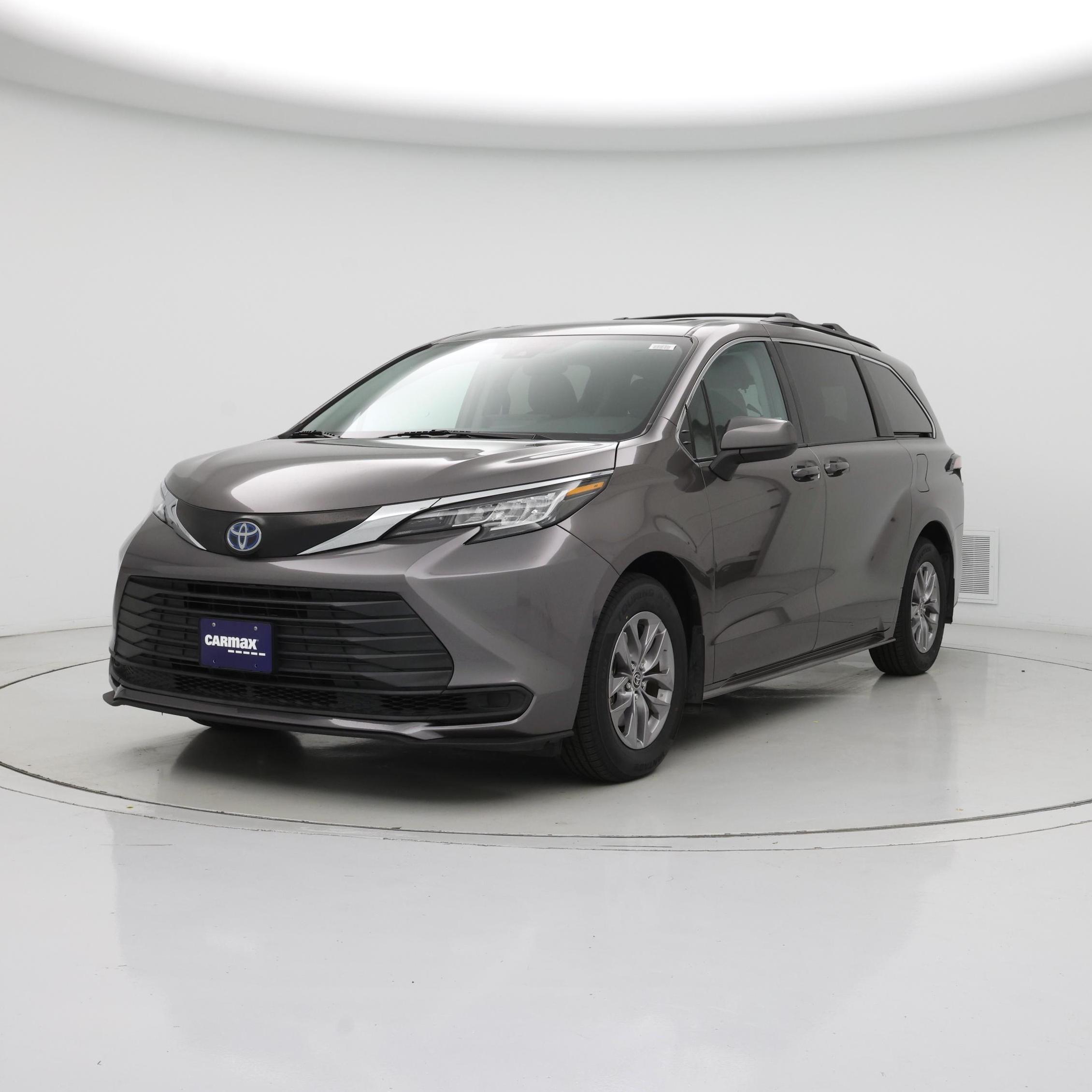 Thumbnail: 2022 Toyota Sienna - 4