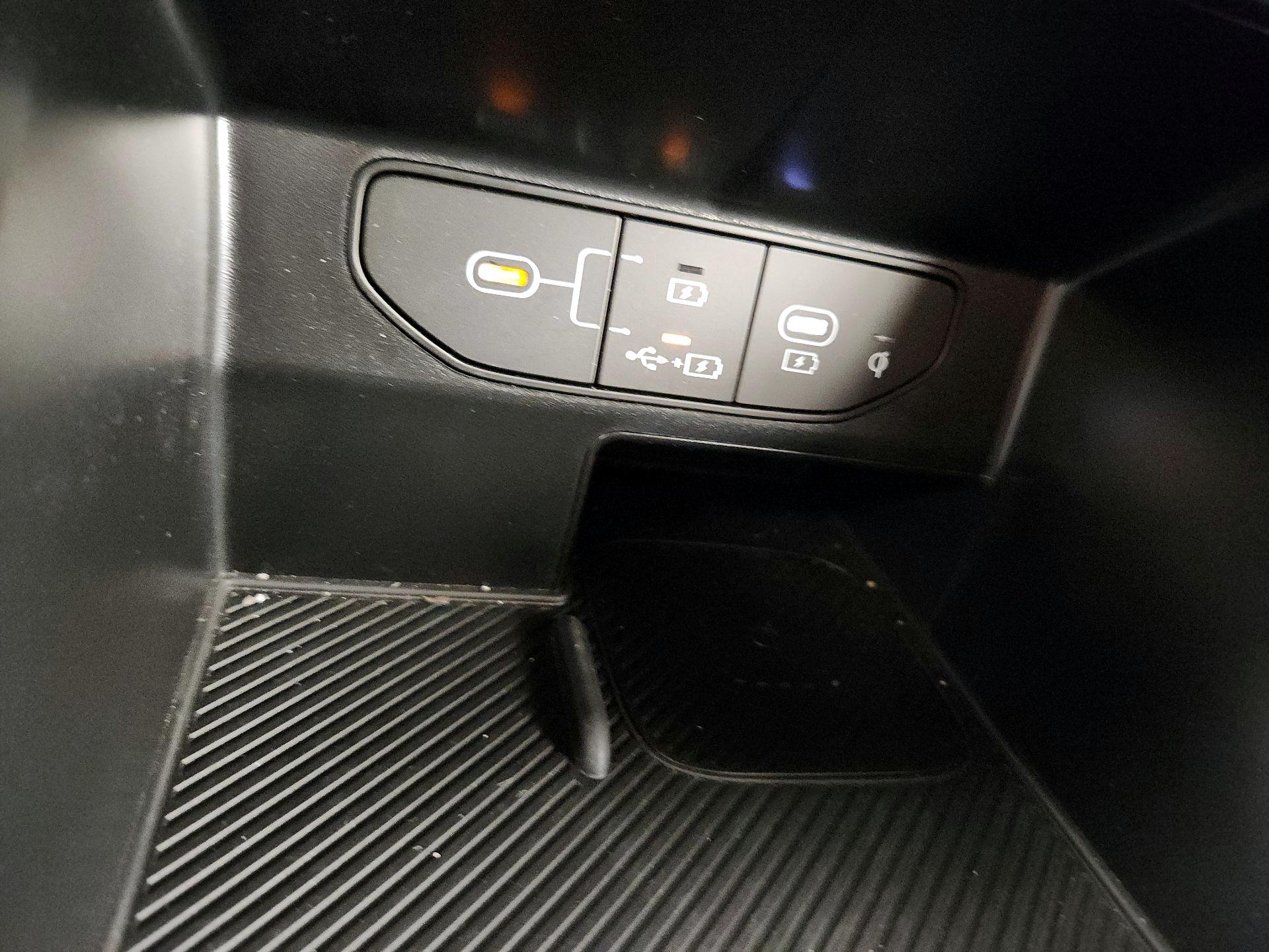 Thumbnail: 2024 Kia Sorento - 18